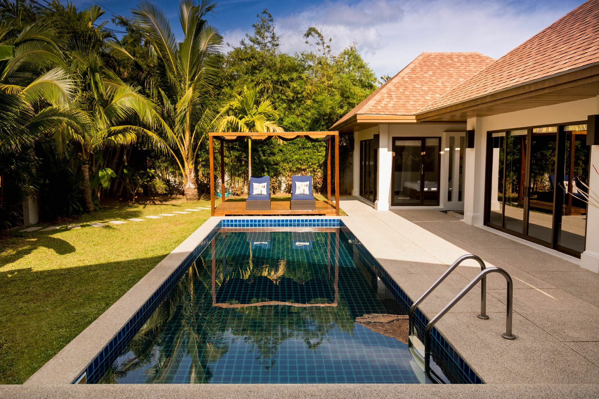 Bukit By Holiplanet Villa