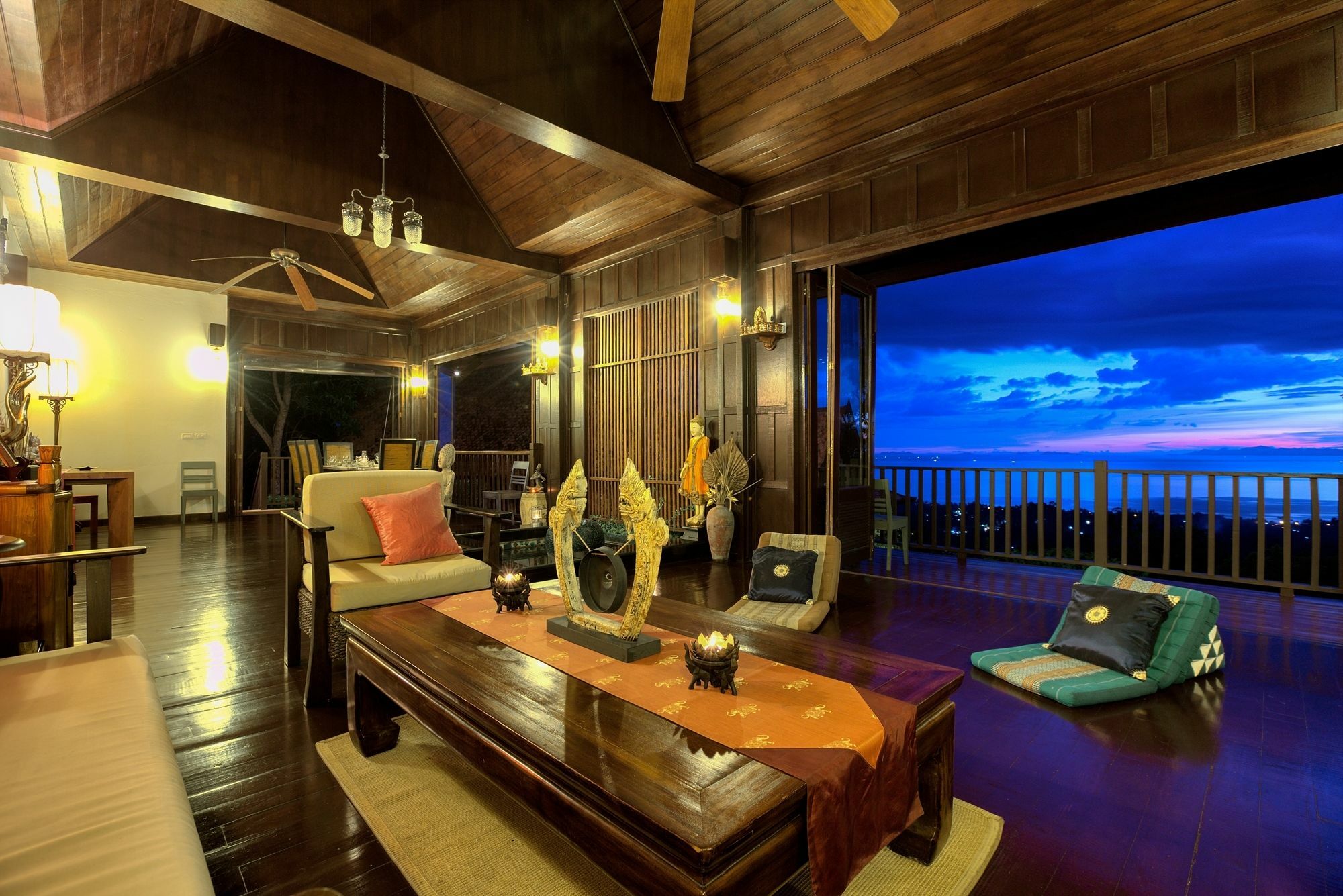 Thai Teak Villa *