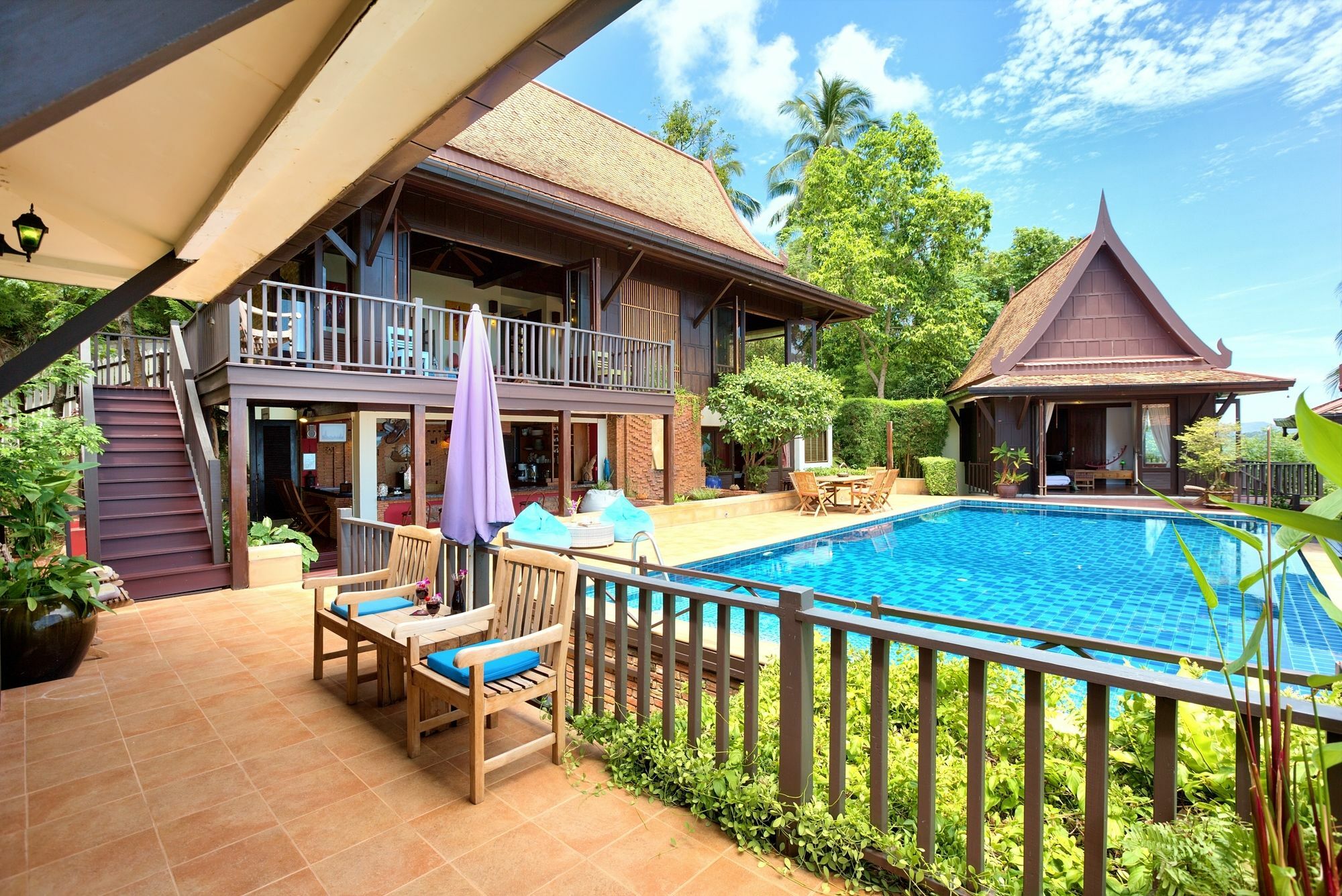 Villa Thai Teak Nathon