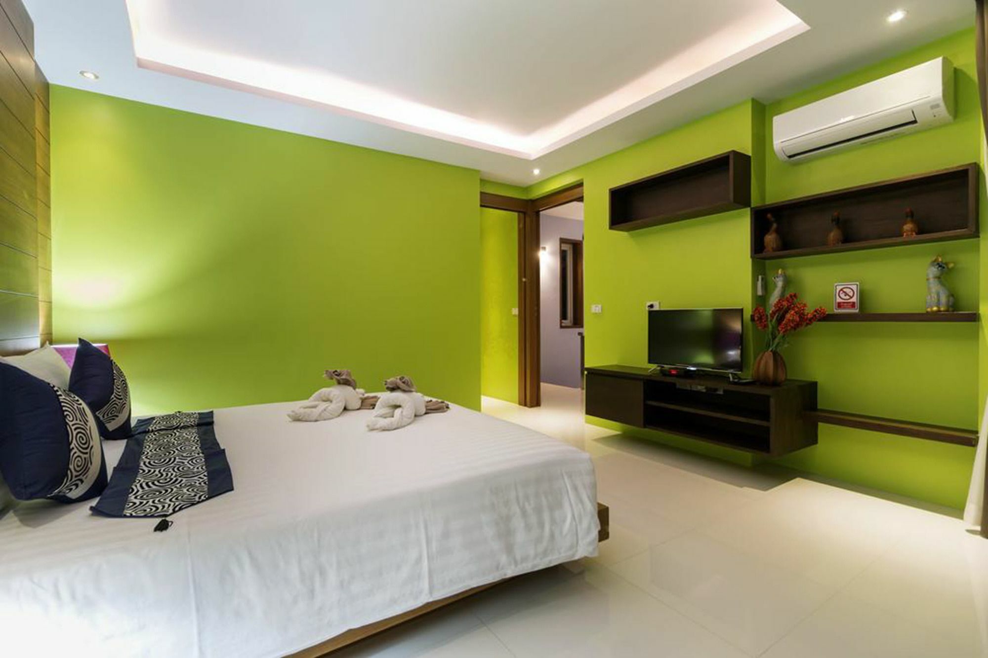 Surisa Seaview Pool *