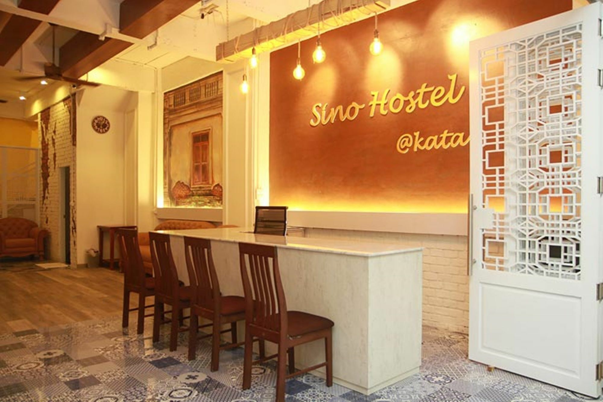 Albergue Sino @ Kata Phuket