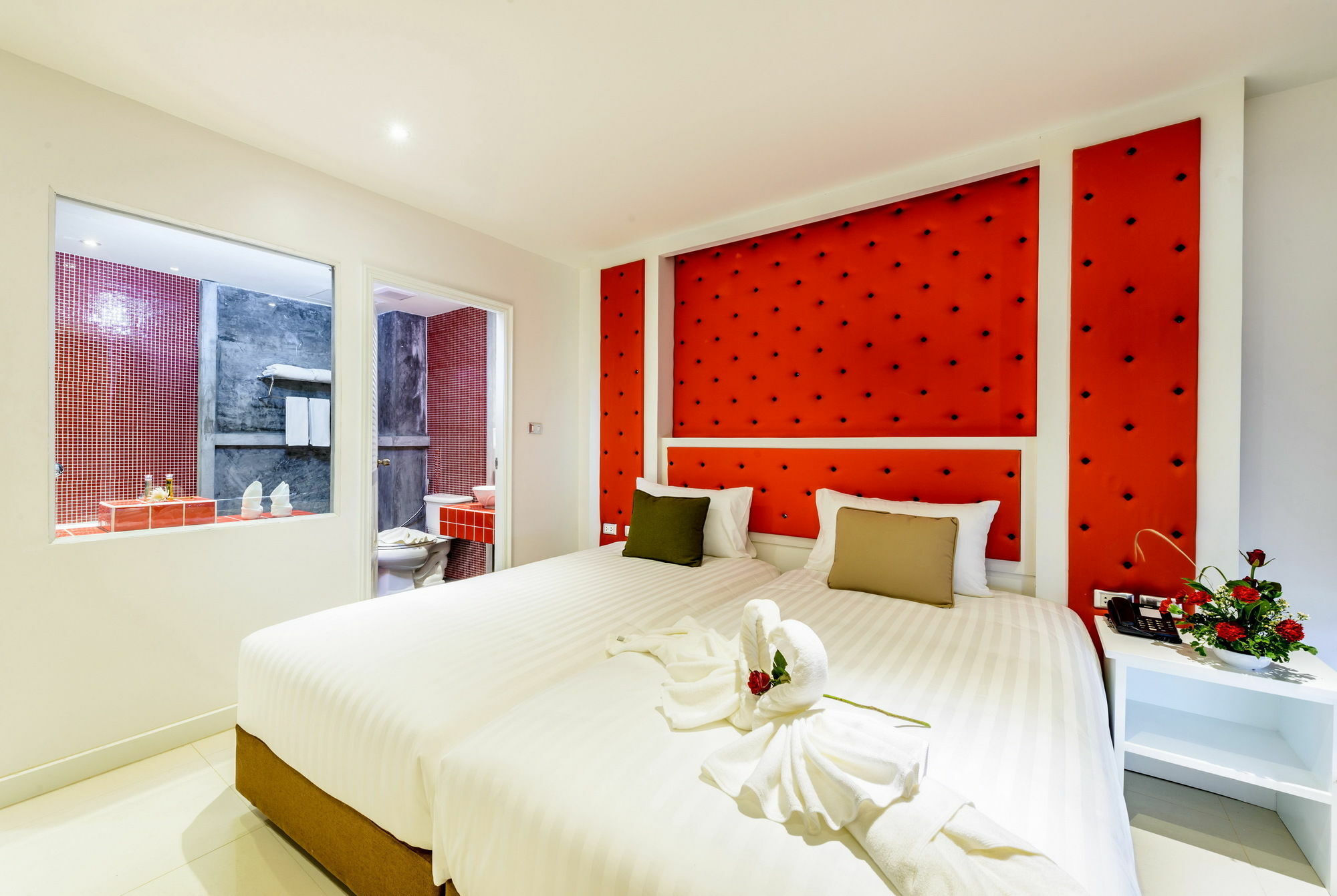 Hotel Raha Gold Patong 3*