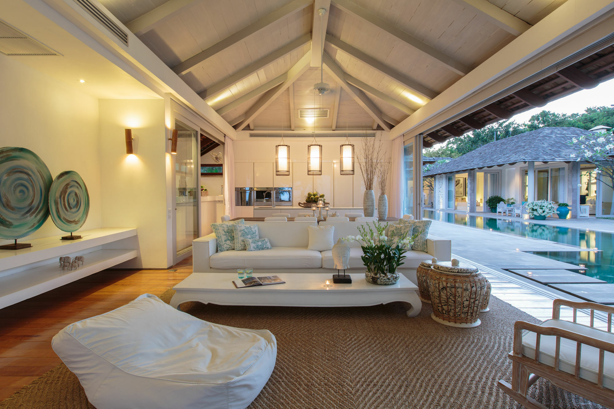 Mia Beach, And Events Villa *