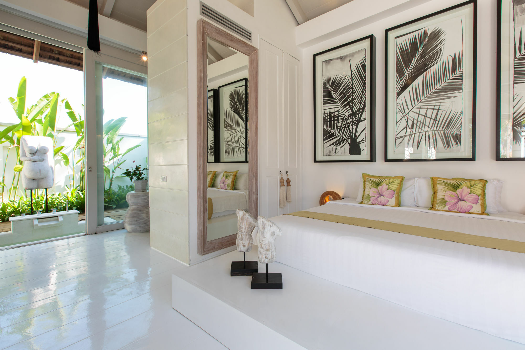 Villa Mia Beach, And Events *