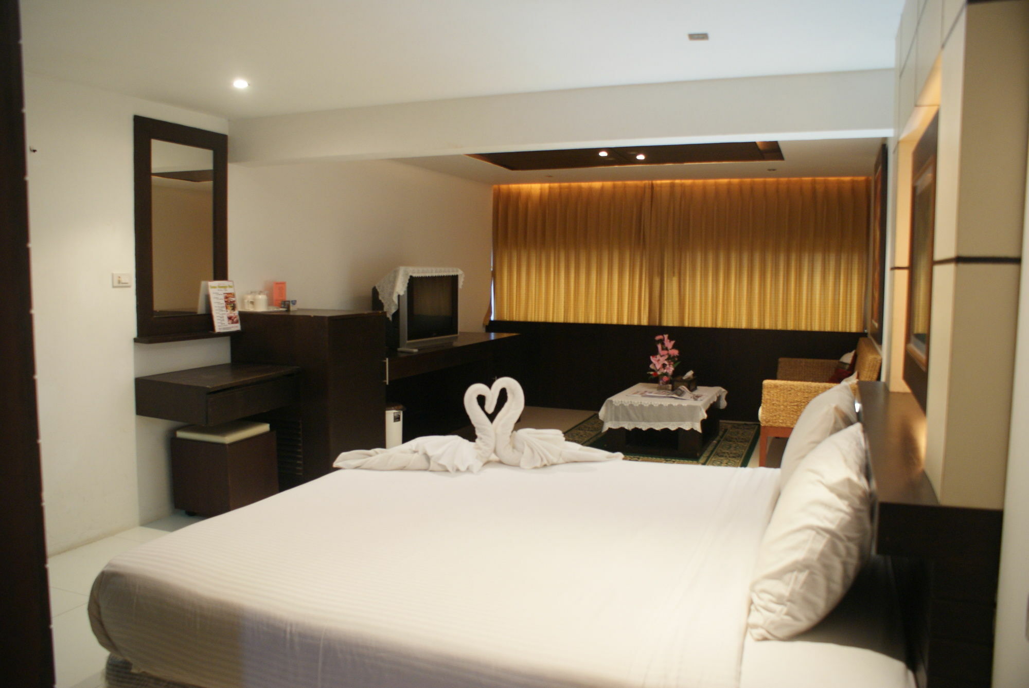 New International Hotel 2*