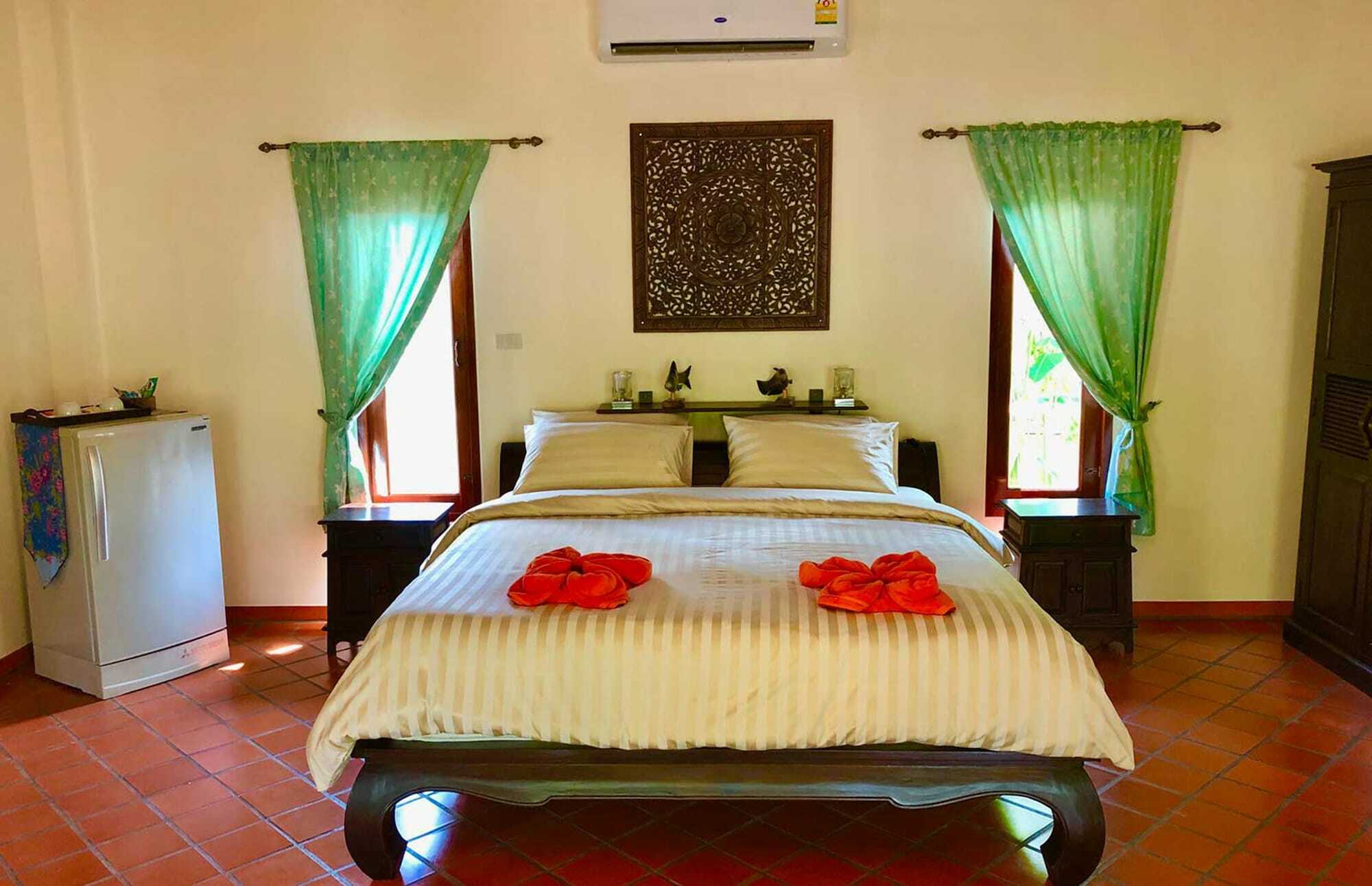 Chalong Oasis & Hotel 4*