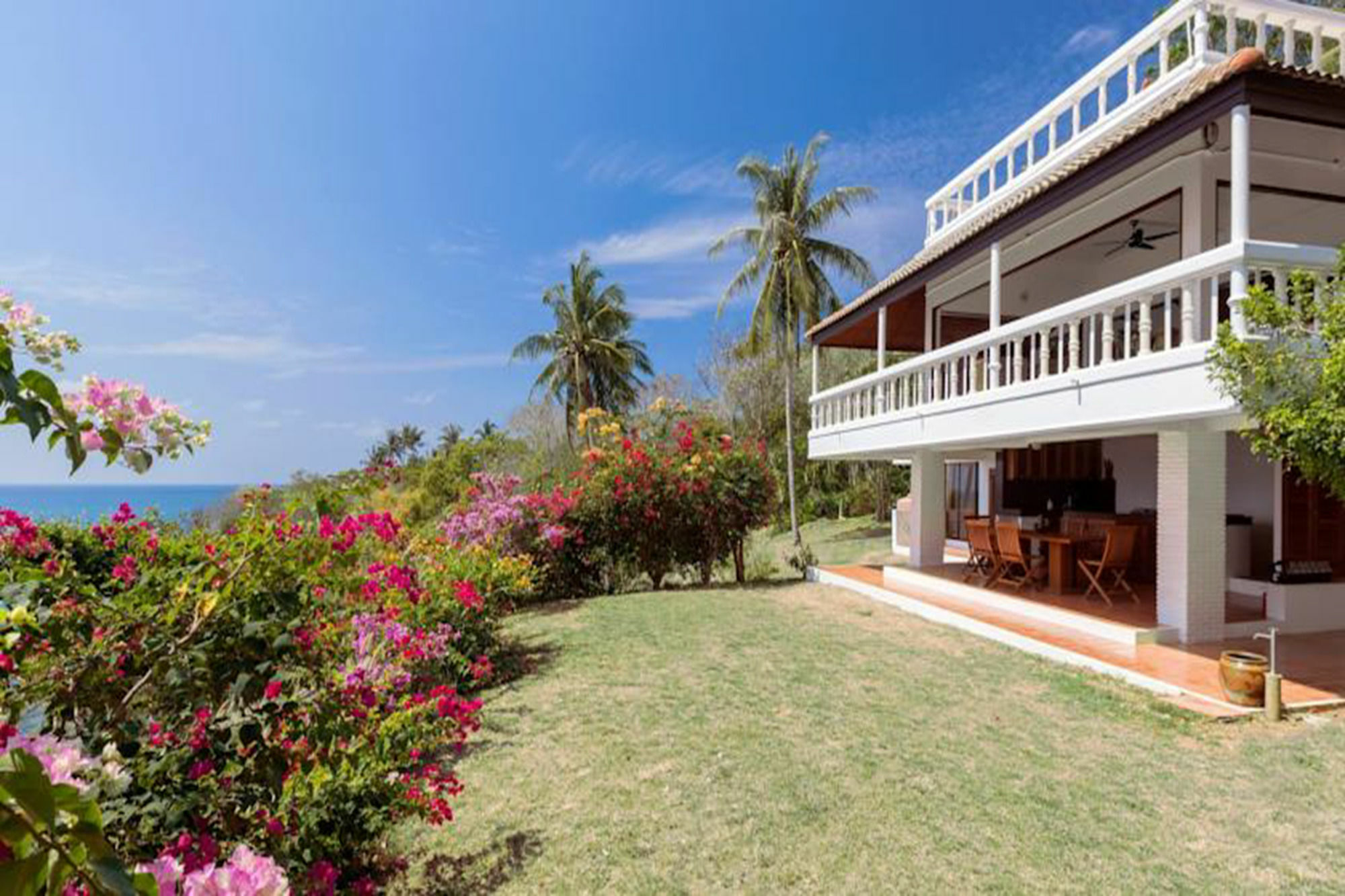 Pousada Baan Khunying - Secluded Phuket Beachfront Villa Rawai
