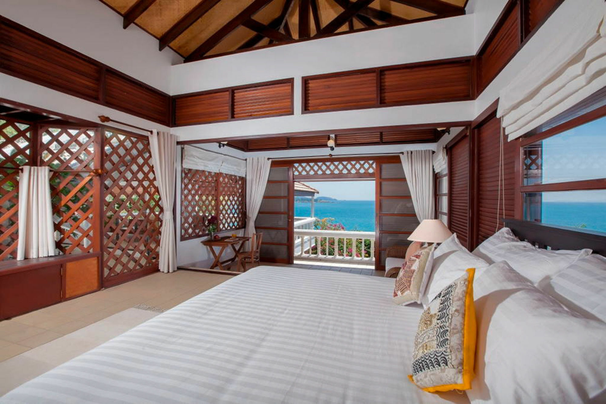 Baan Khunying - Secluded Phuket Beachfront Villa Pousada Rawai