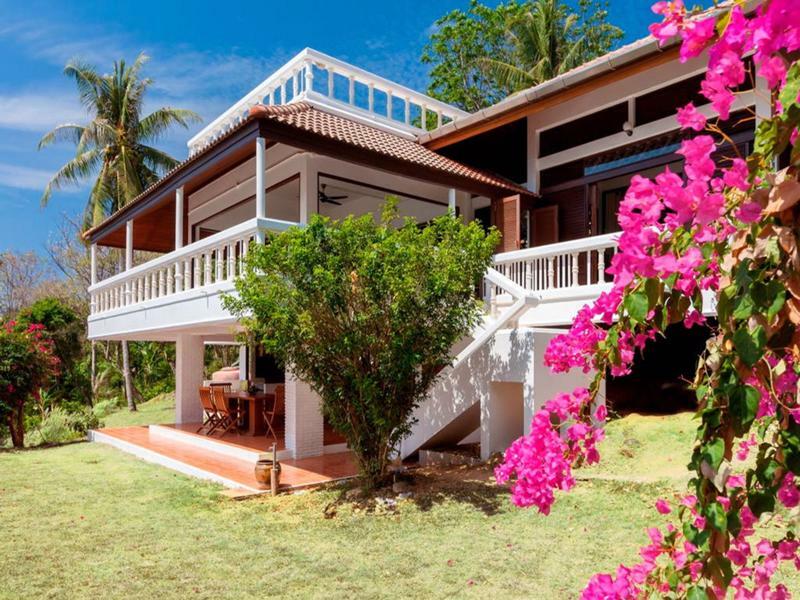 Pousada Baan Khunying - Secluded Phuket Beachfront Villa