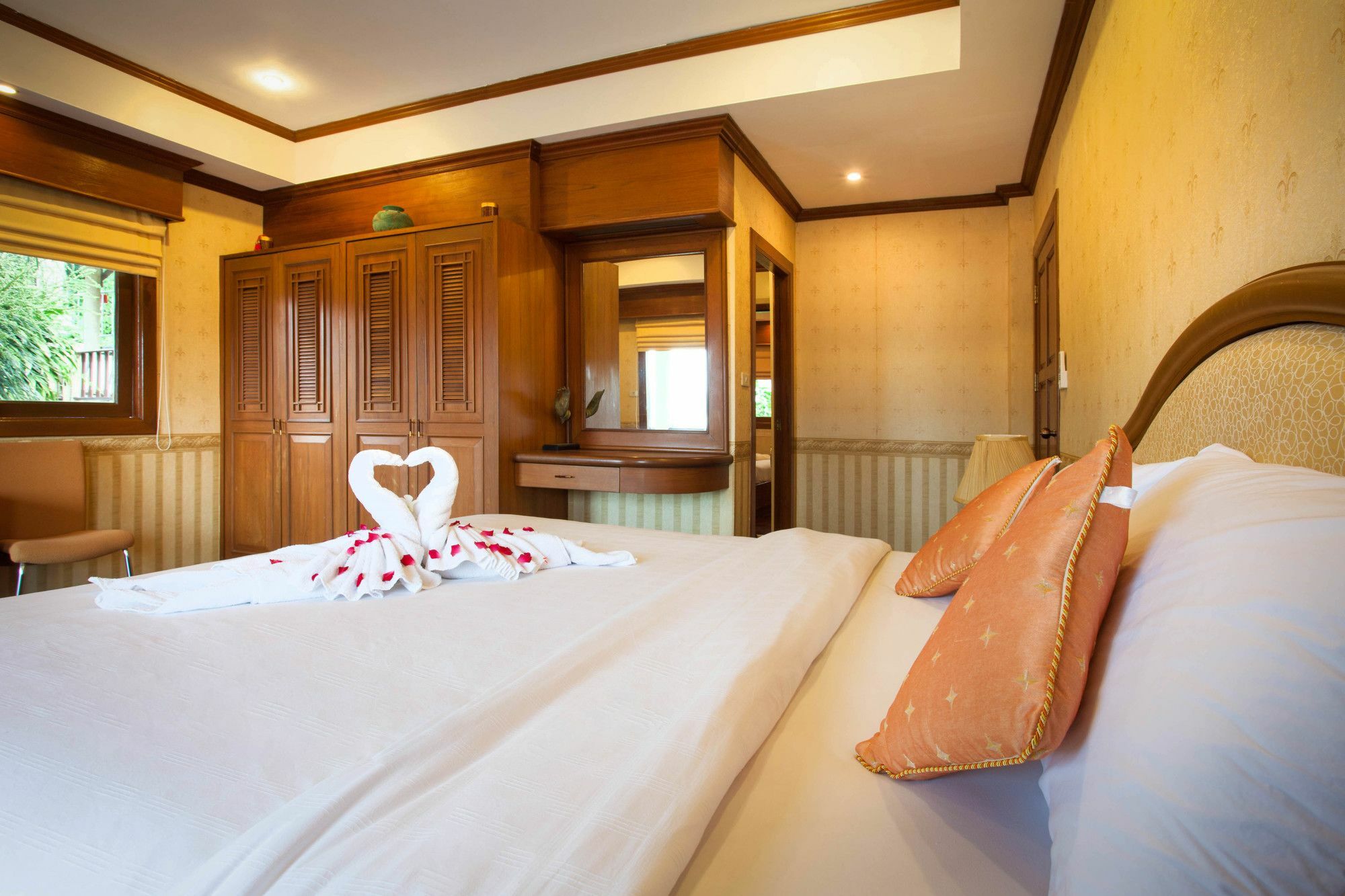 Baan Yin Dee Villa Patong