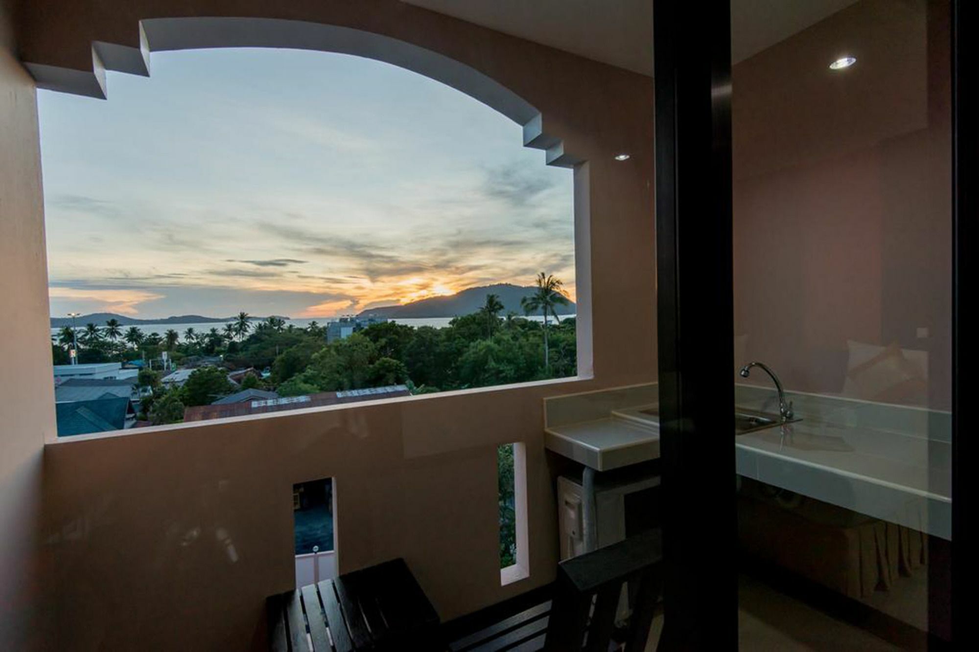 Saiyuan Phuket 3*