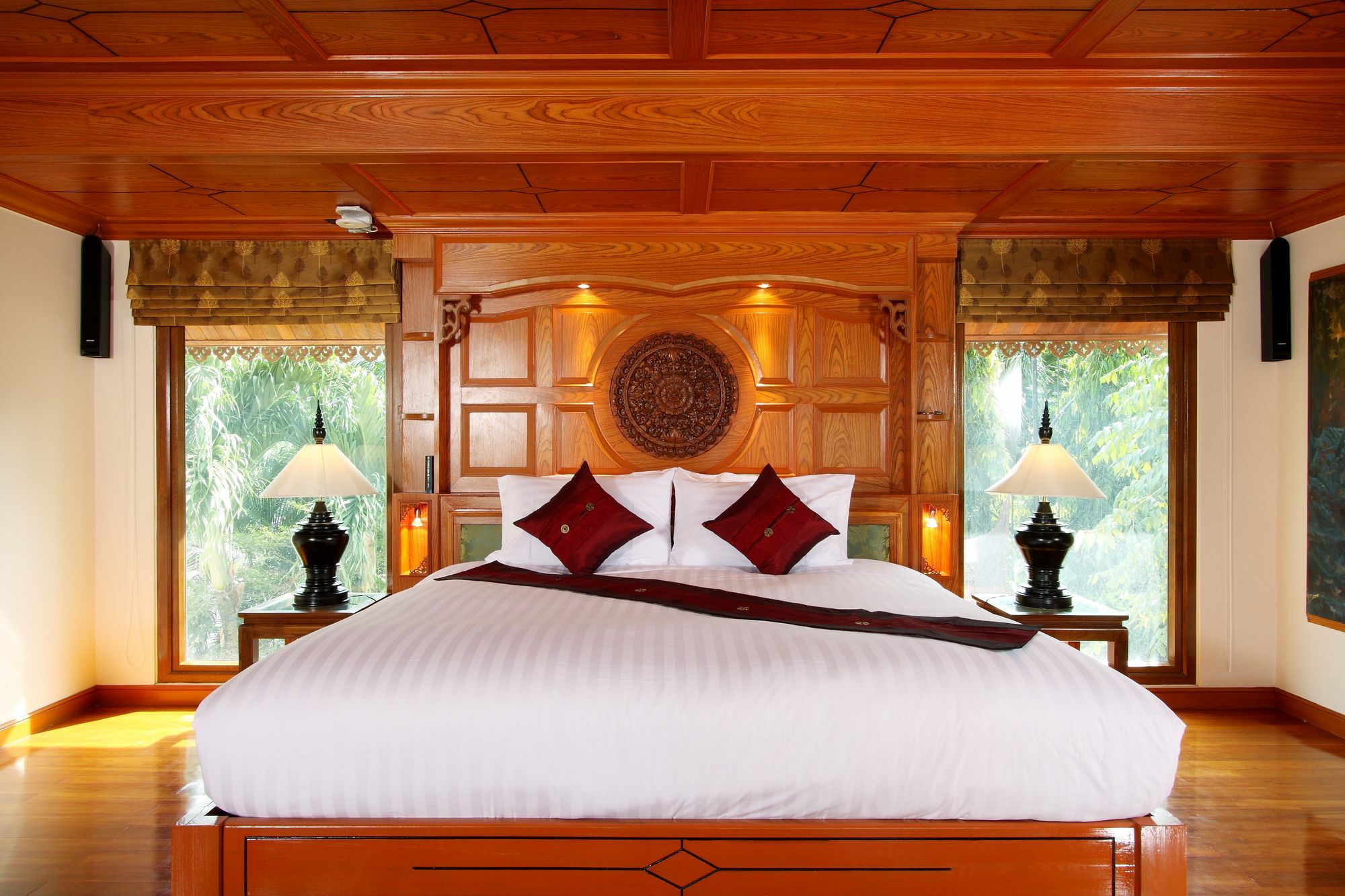 Villa Reuan Thai *