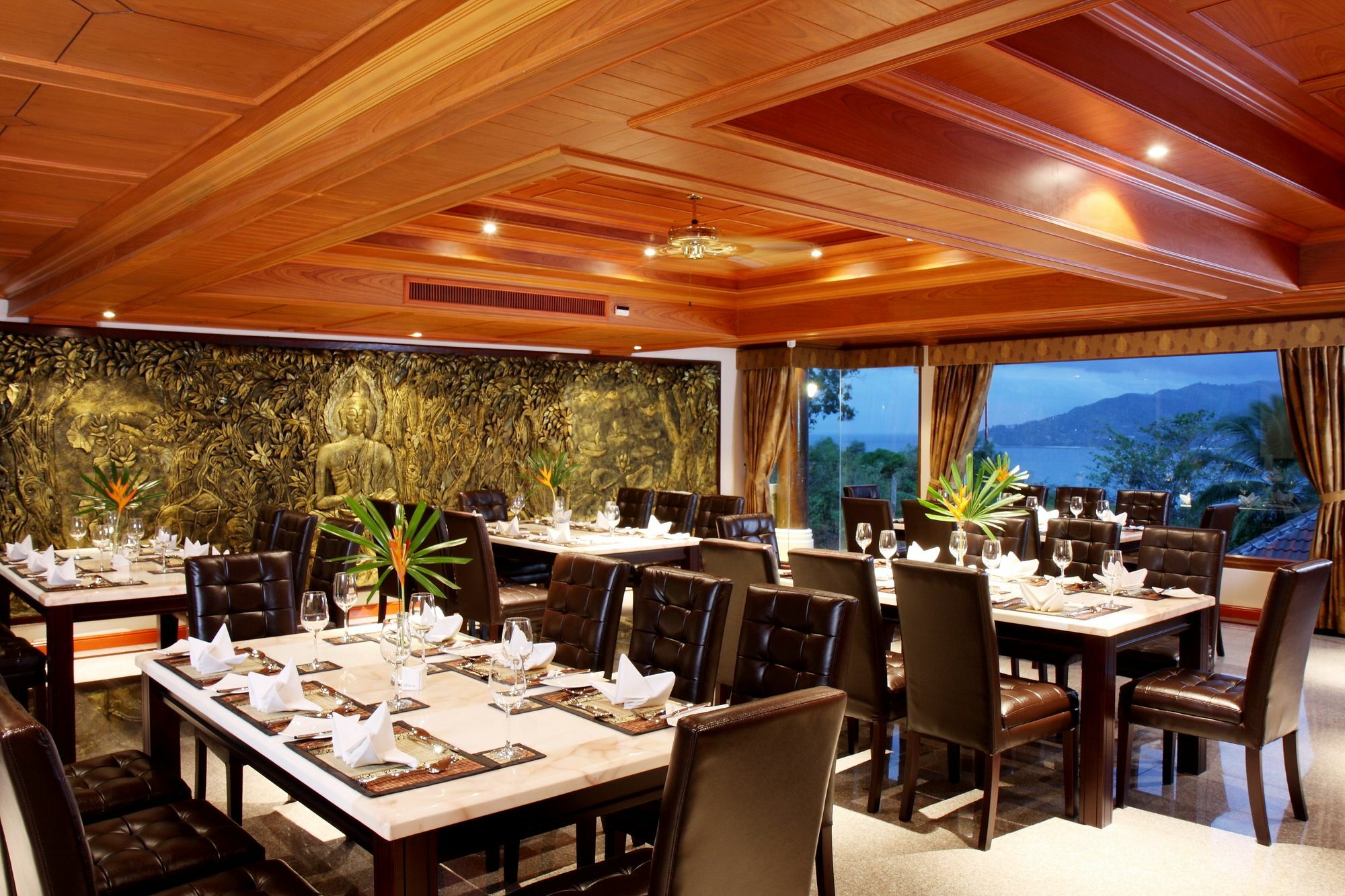 Reuan Thai Villa *
