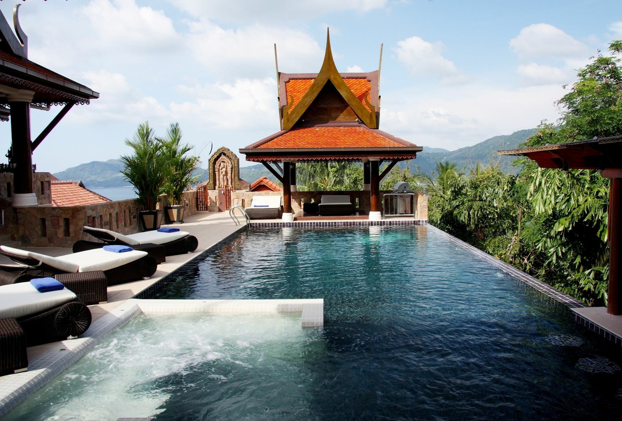 Reuan Thai * Patong