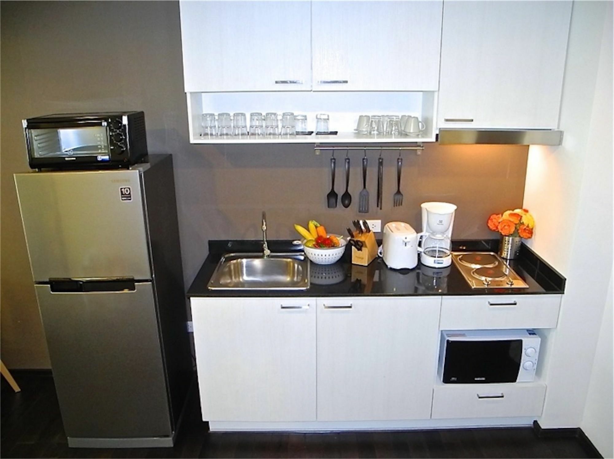Title 2 Bedrooms Apartment *