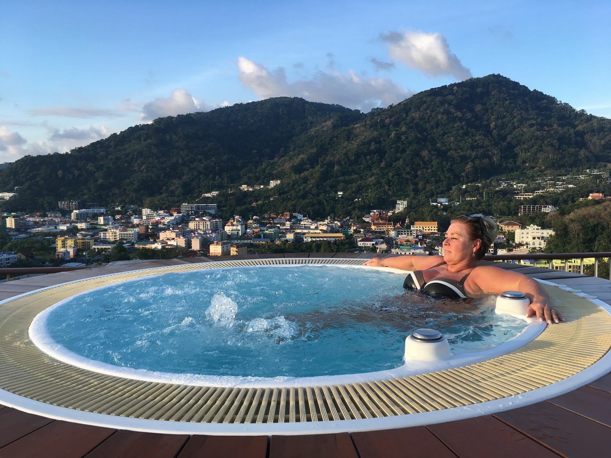 Hotel Hilltop Kathu