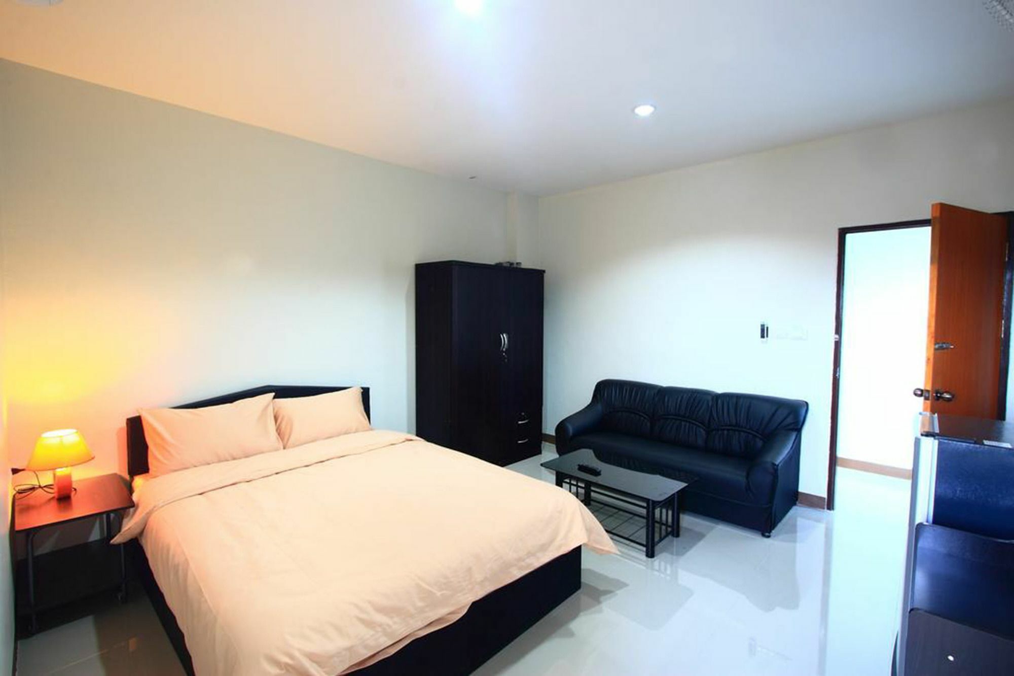 Hotel Baan Yuwanda Phuket 2*