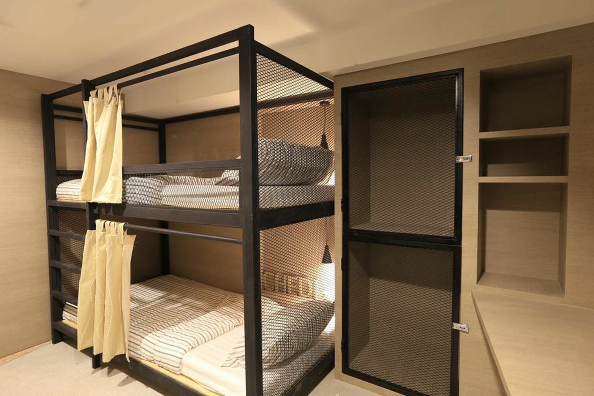 Chedi View Hostel *