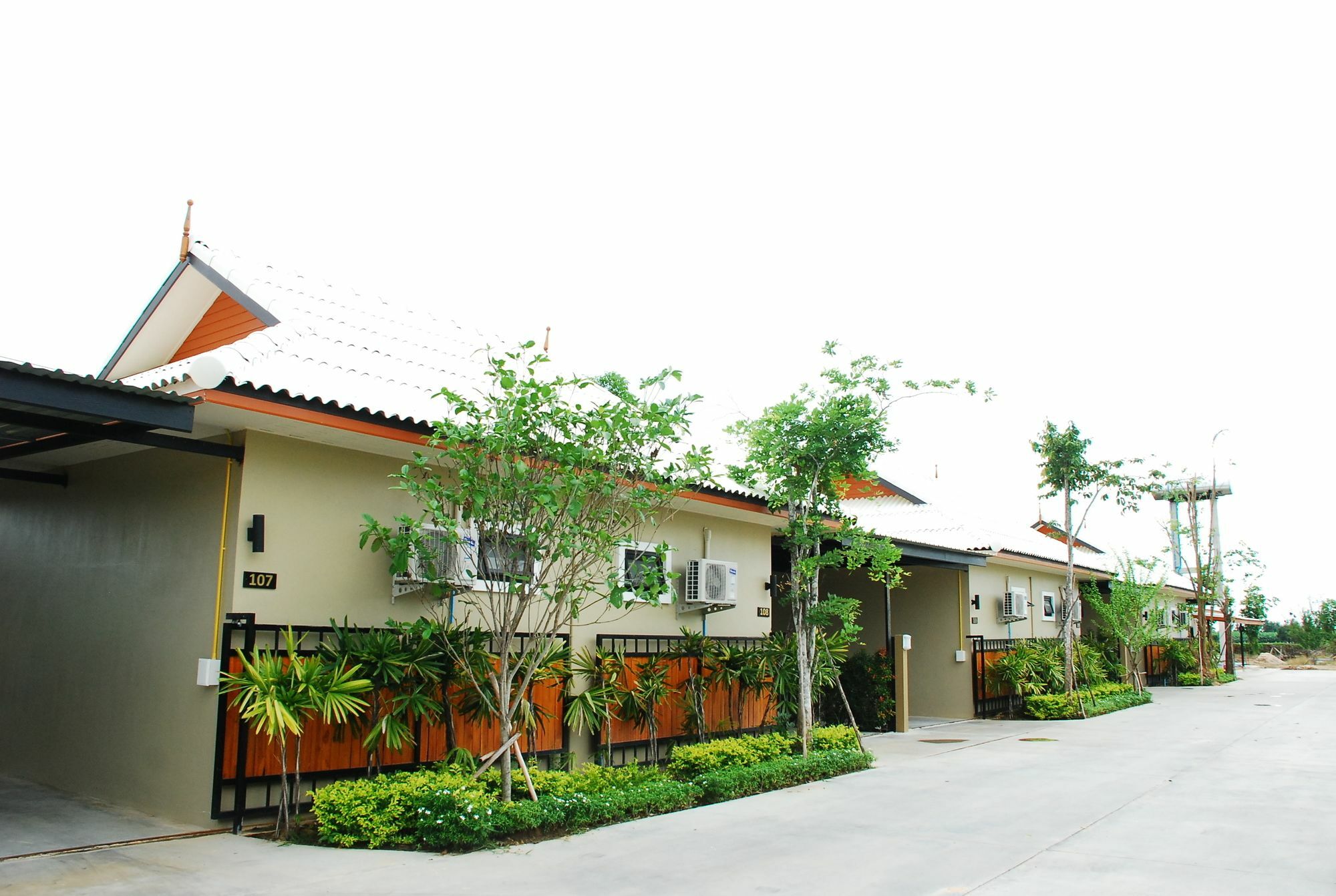 Resort Tontan 3*