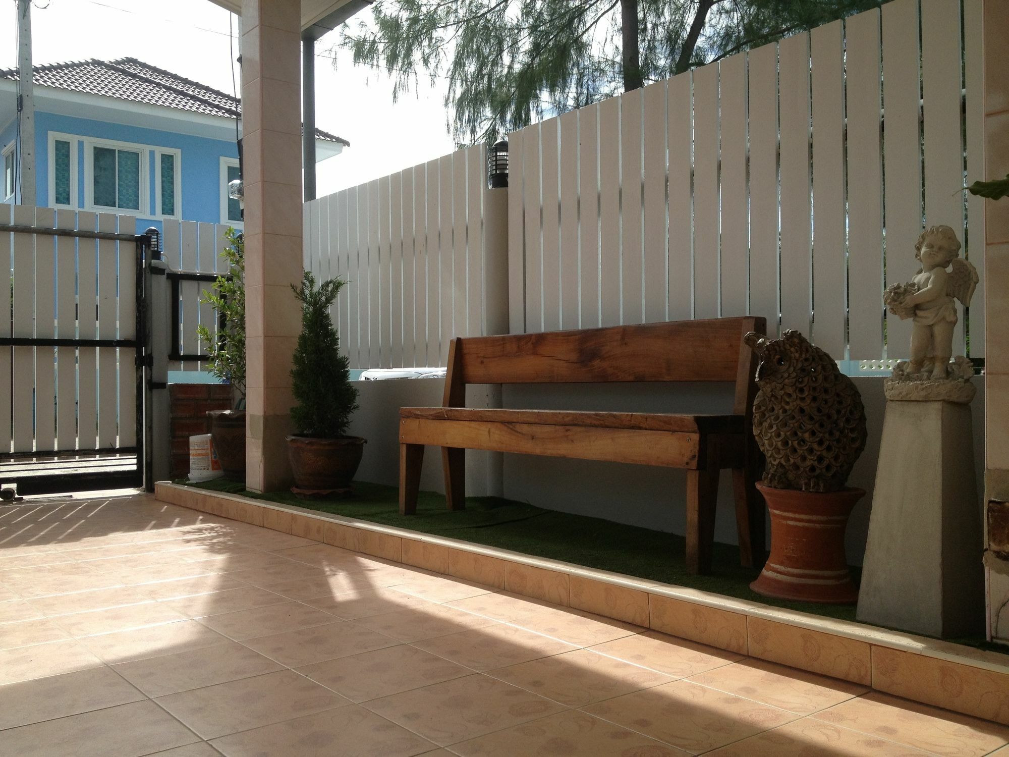 Baan Par Pern Hadchaosamran Villa *
