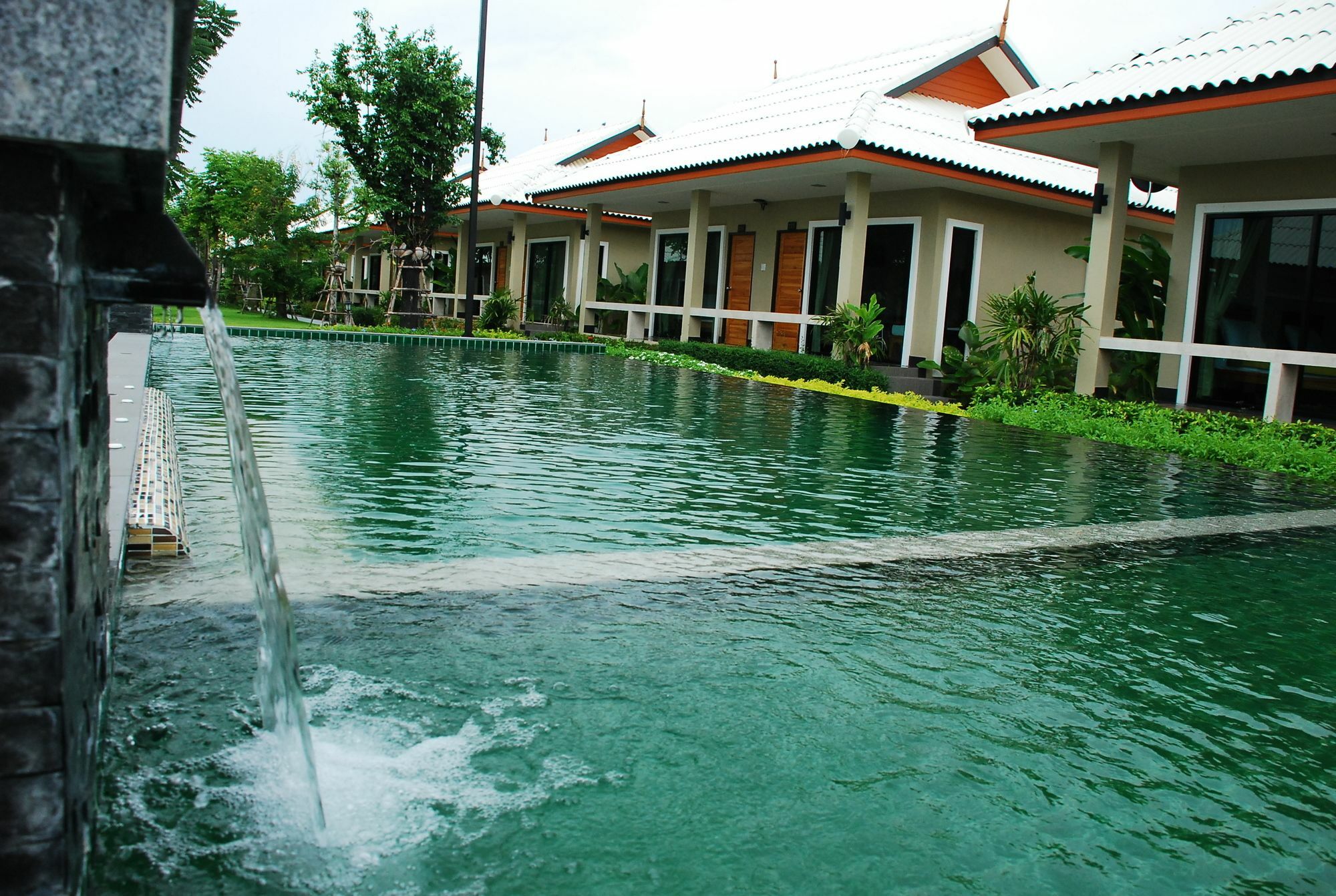 Tontan Resort Cha-Am