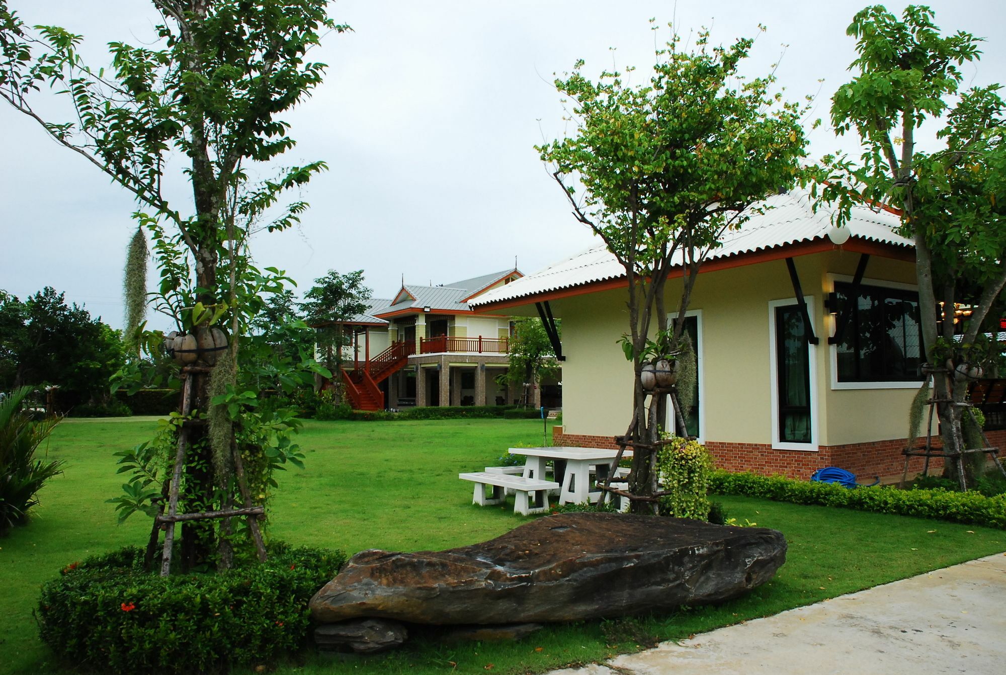 Resort Tontan 3*