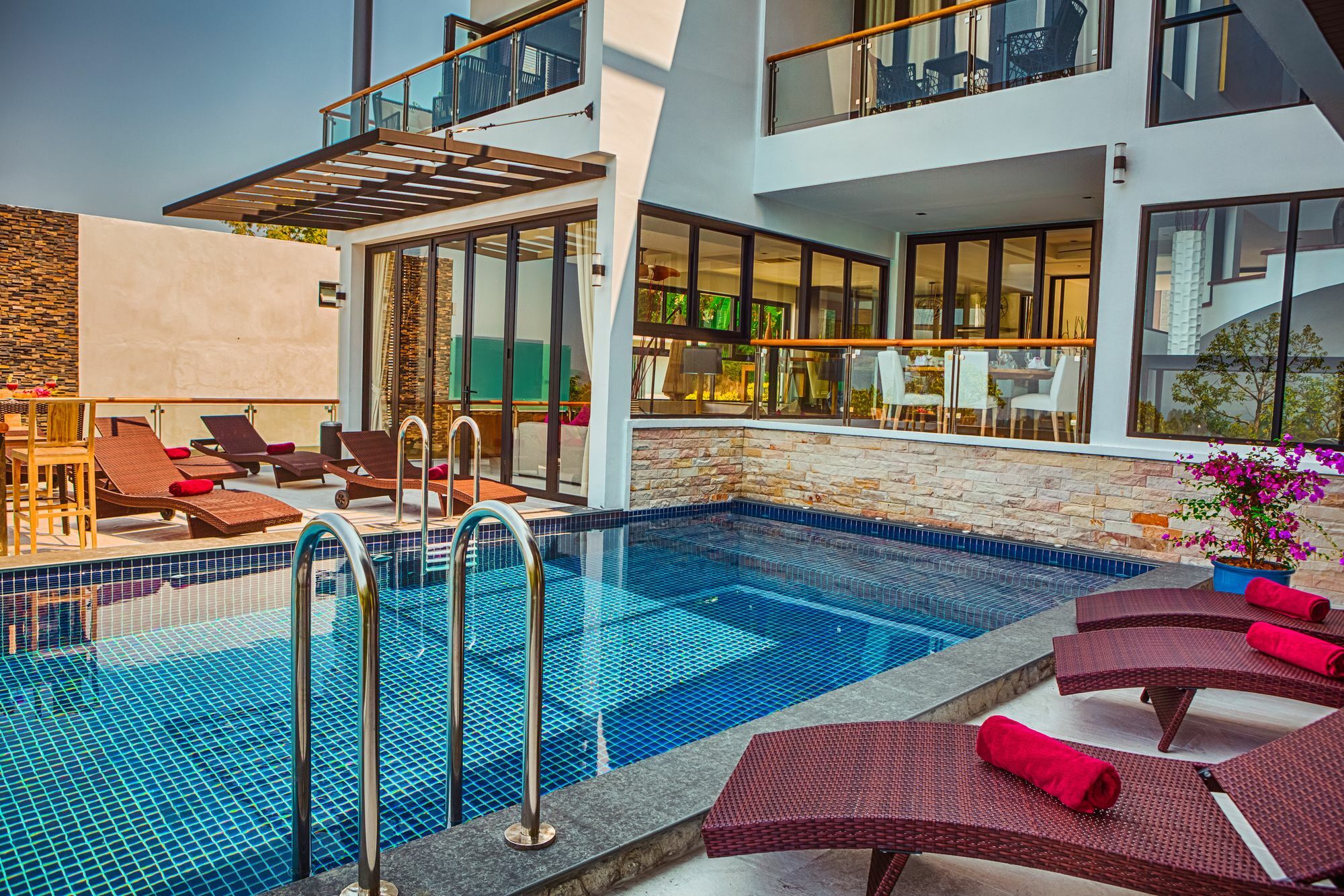 Fully Serviced Grand Luxury Time Phuket Pousada Praia de Bang Tao