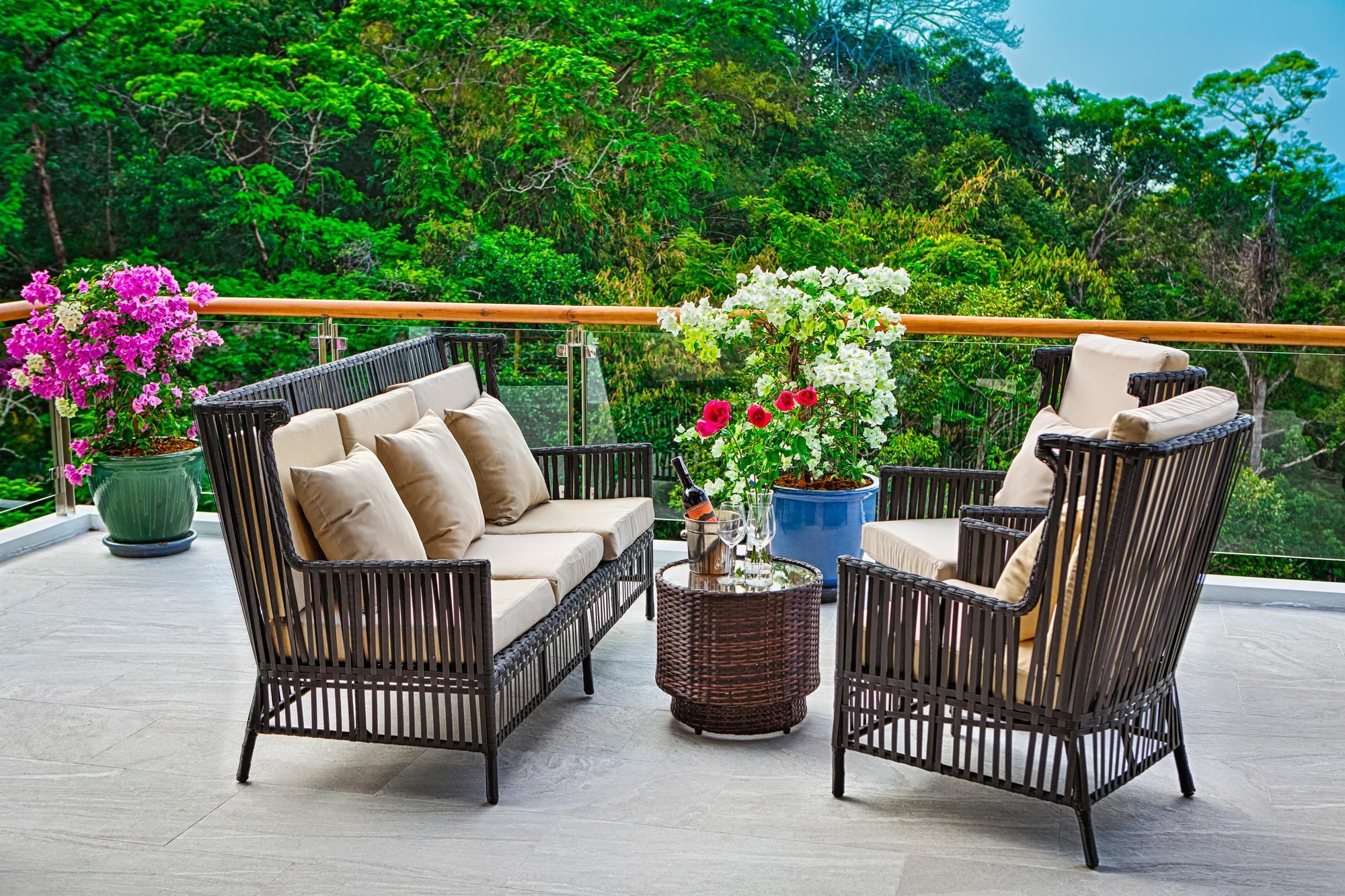 Fully Serviced Grand Luxury Time Phuket Pousada *