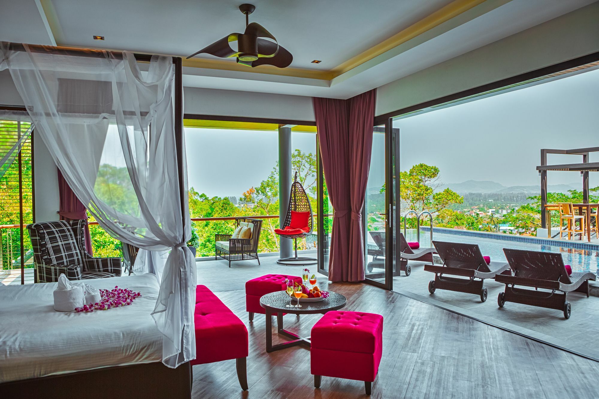 Pousada Fully Serviced Grand Luxury Time Phuket