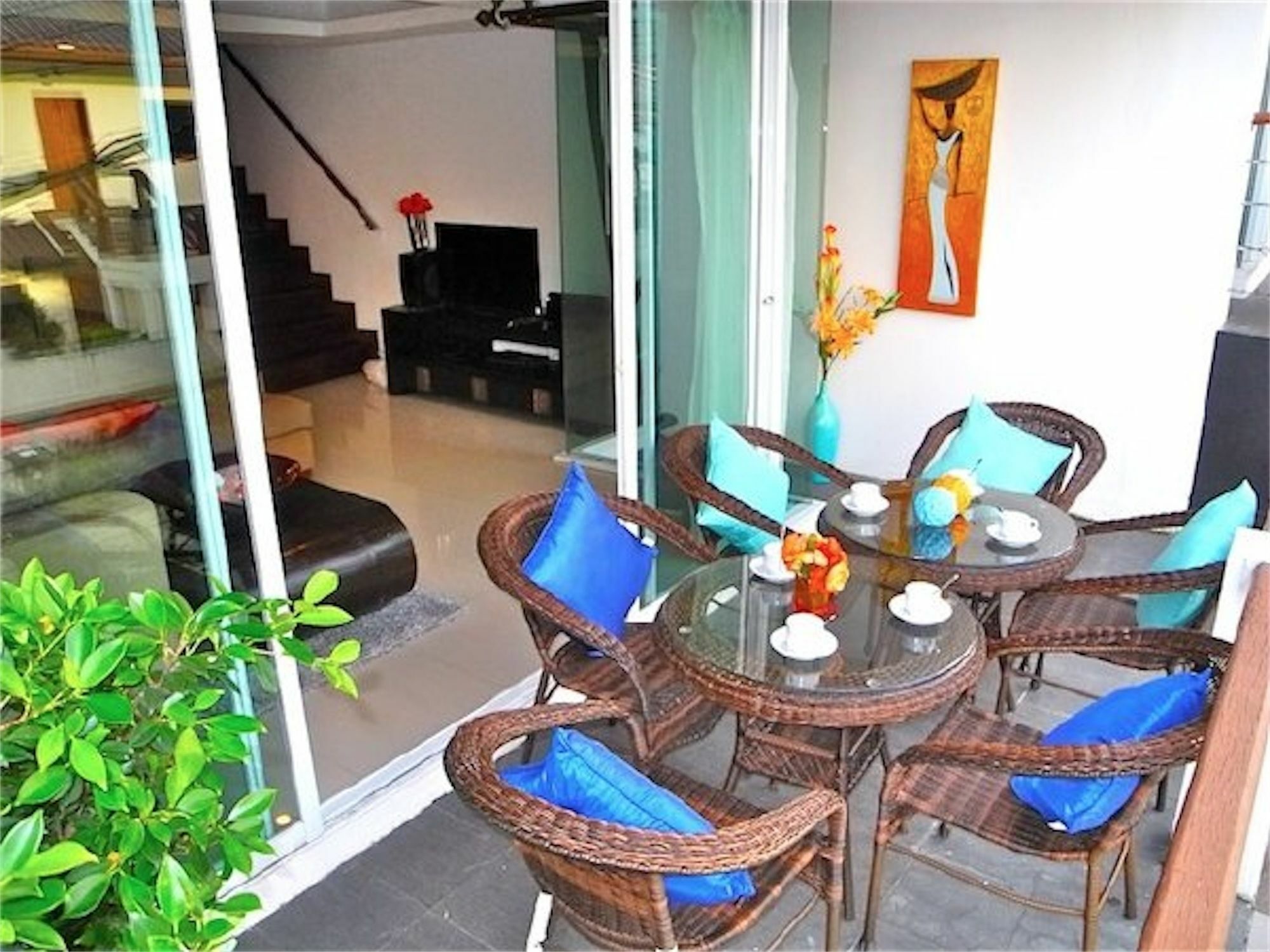 Sunrise 3 Bedrooms Modern In Nai Harn Apartment