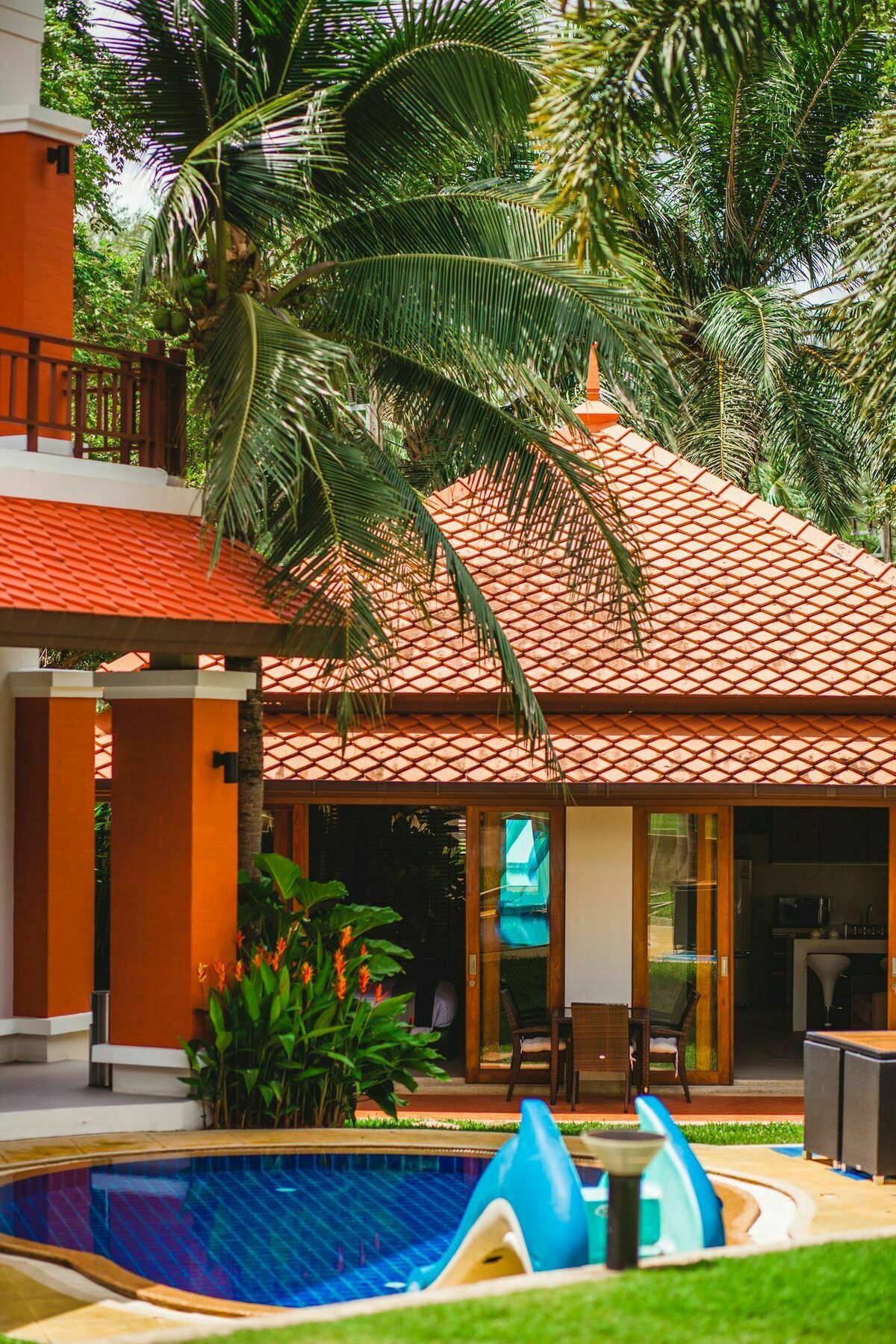 Laguna Villa *