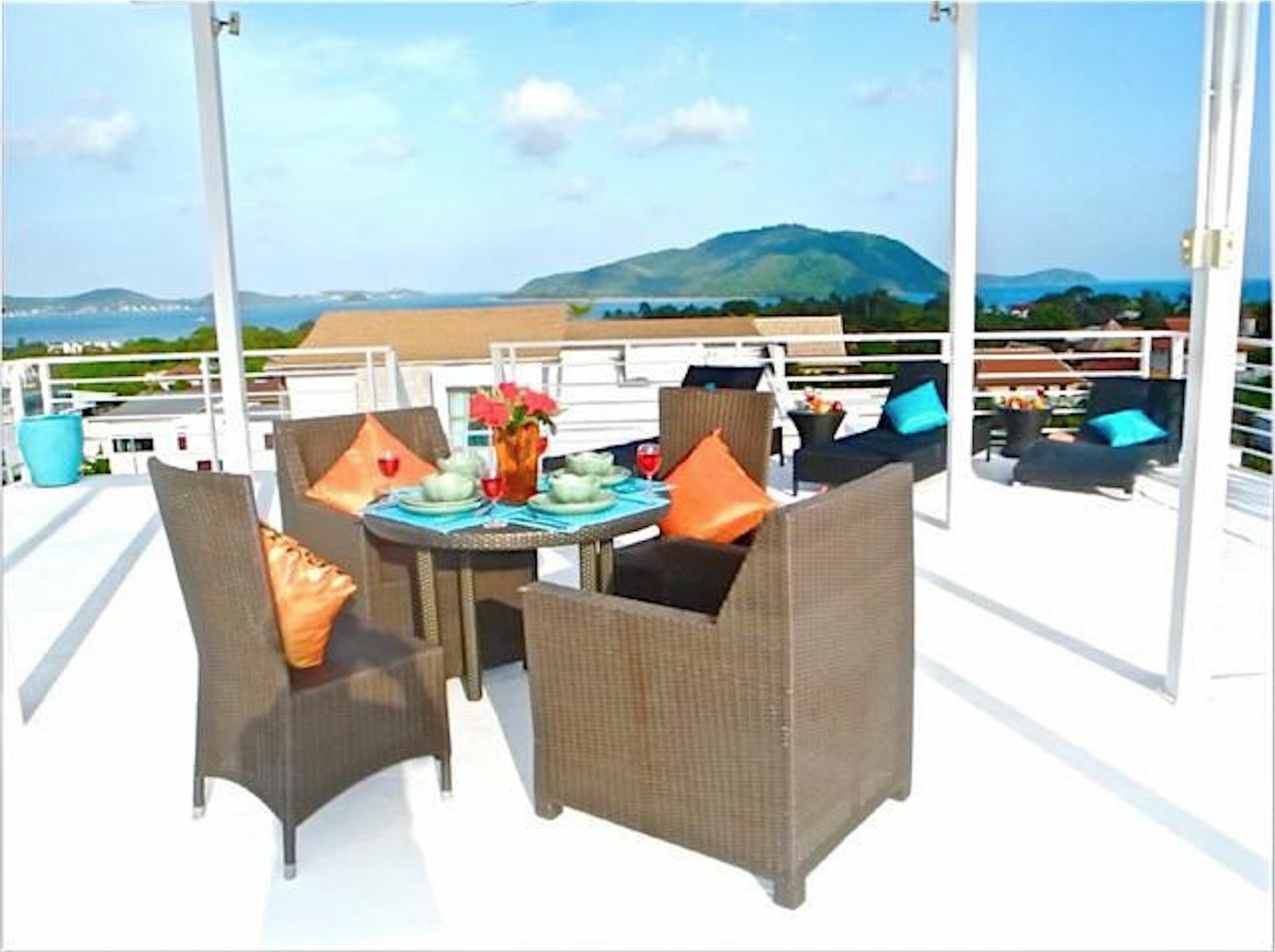 Sunrise 3 Bedrooms Modern In Nai Harn Apartment Rawai