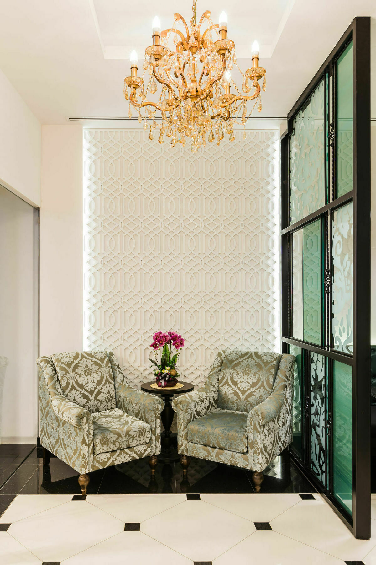 Hotel The Fah Silom 3*