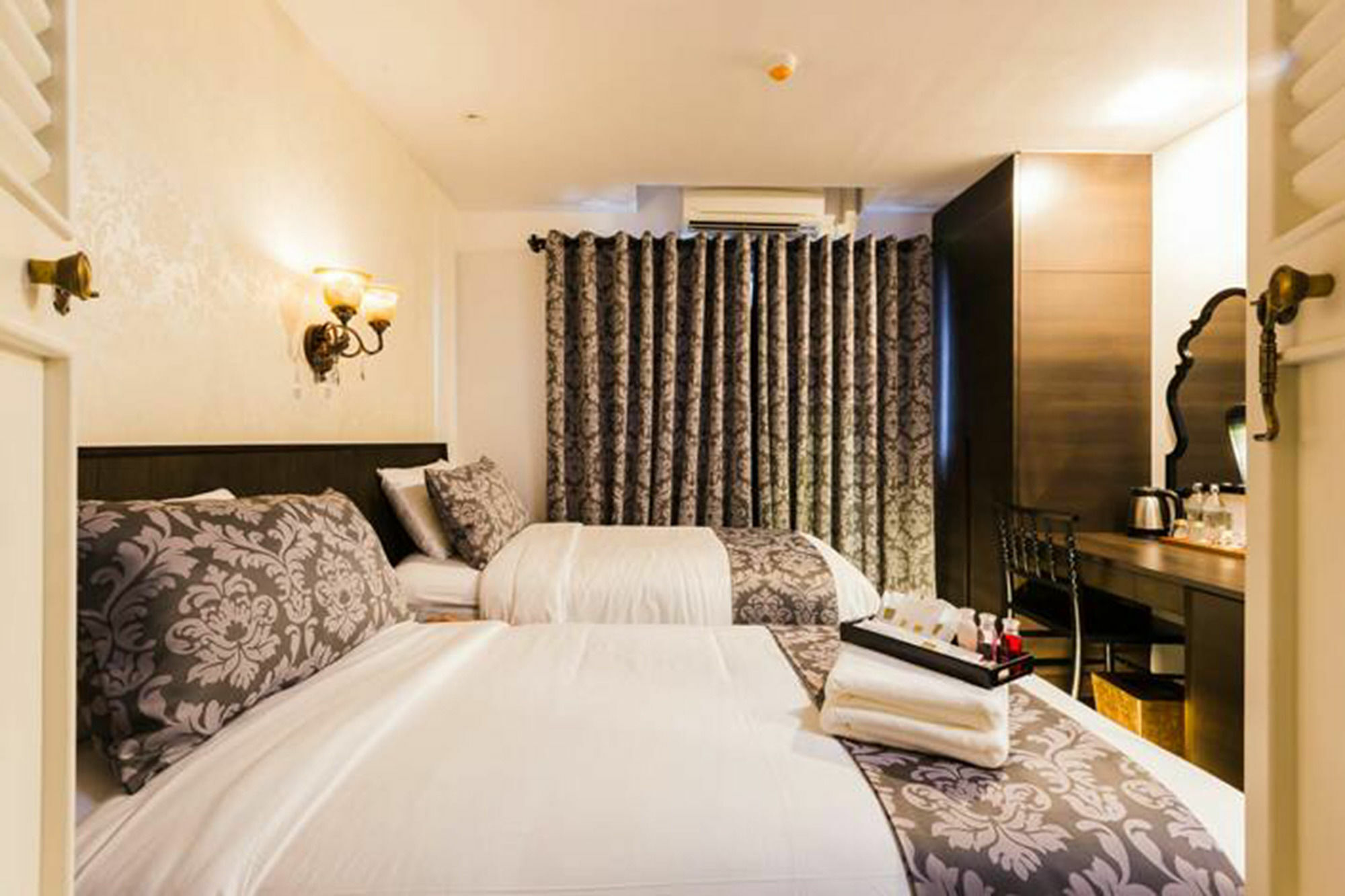 The Fah Silom Hotel 3*