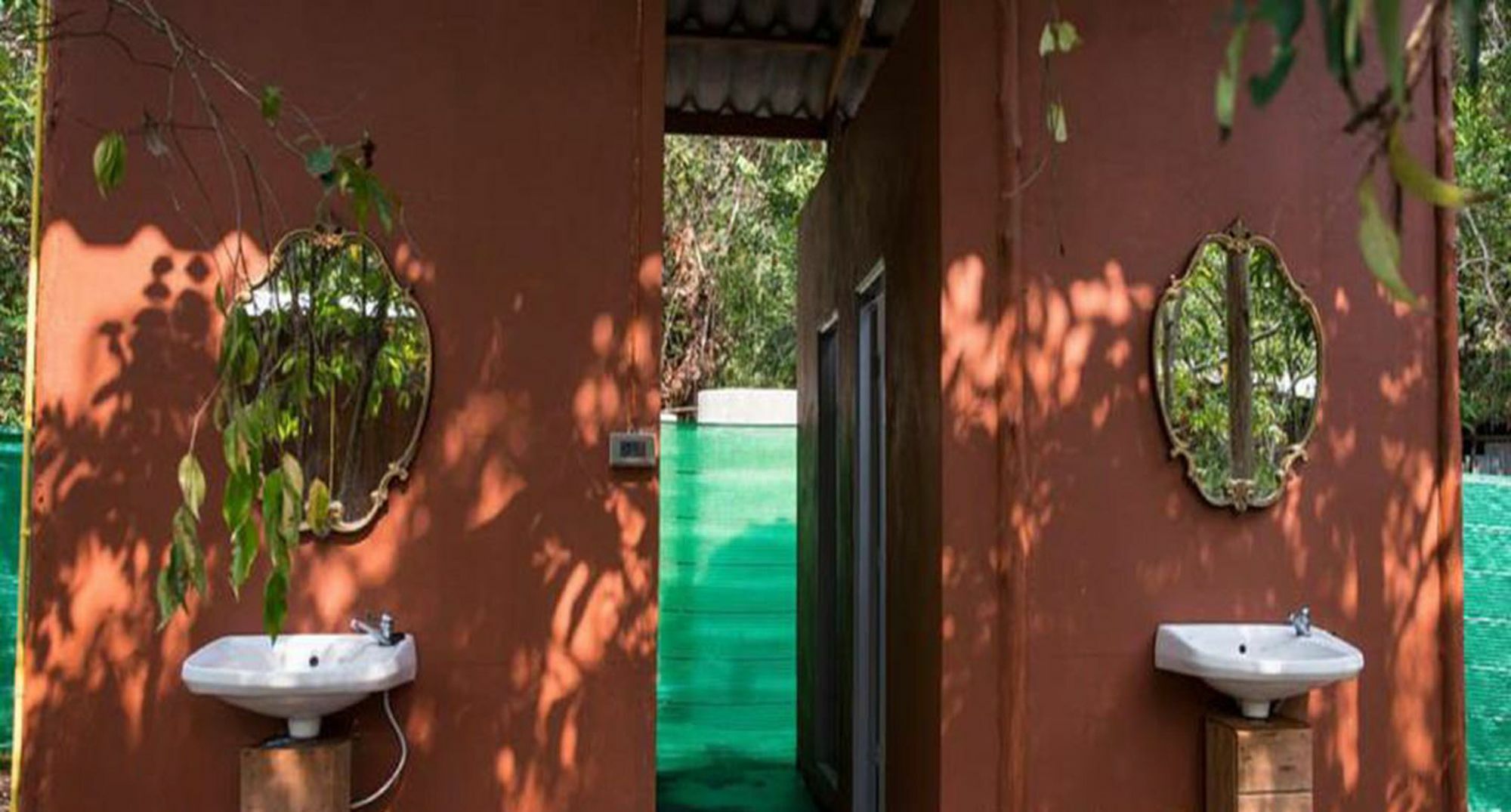 Hotel Oyo 693 Tree House
