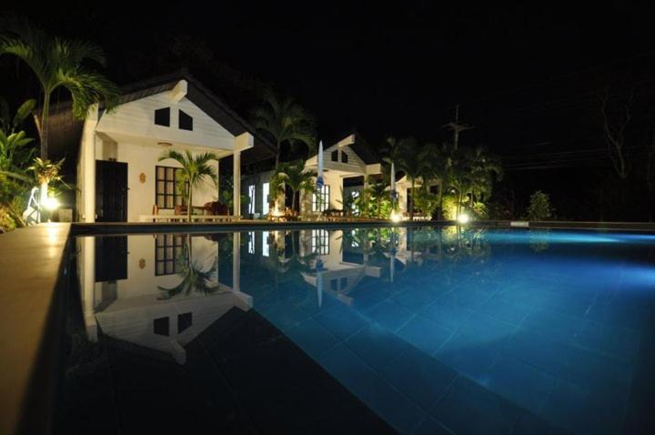 Resort Privacy -