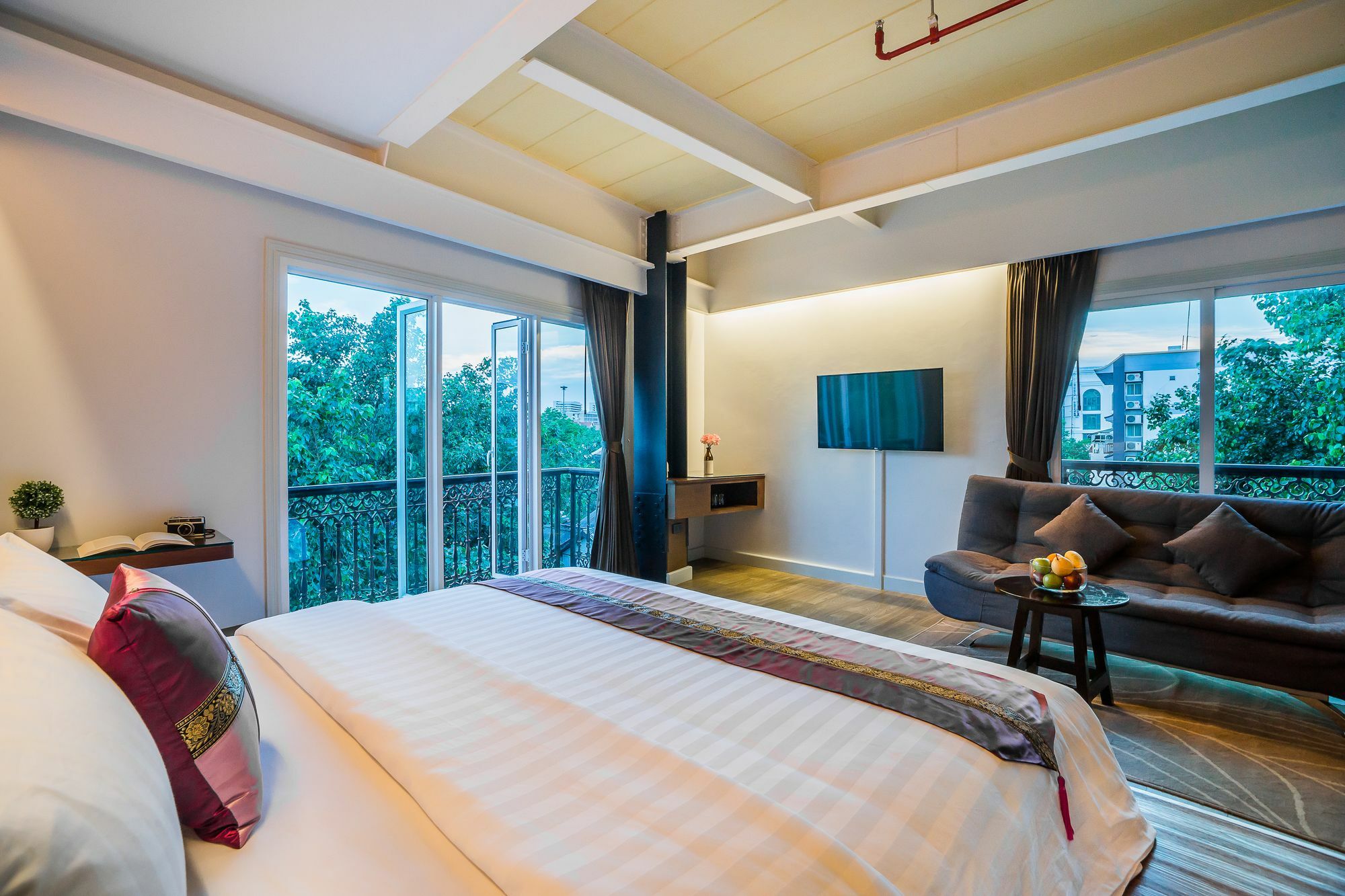 Dang Derm In The Park Khaosan Hotel Banguecoque