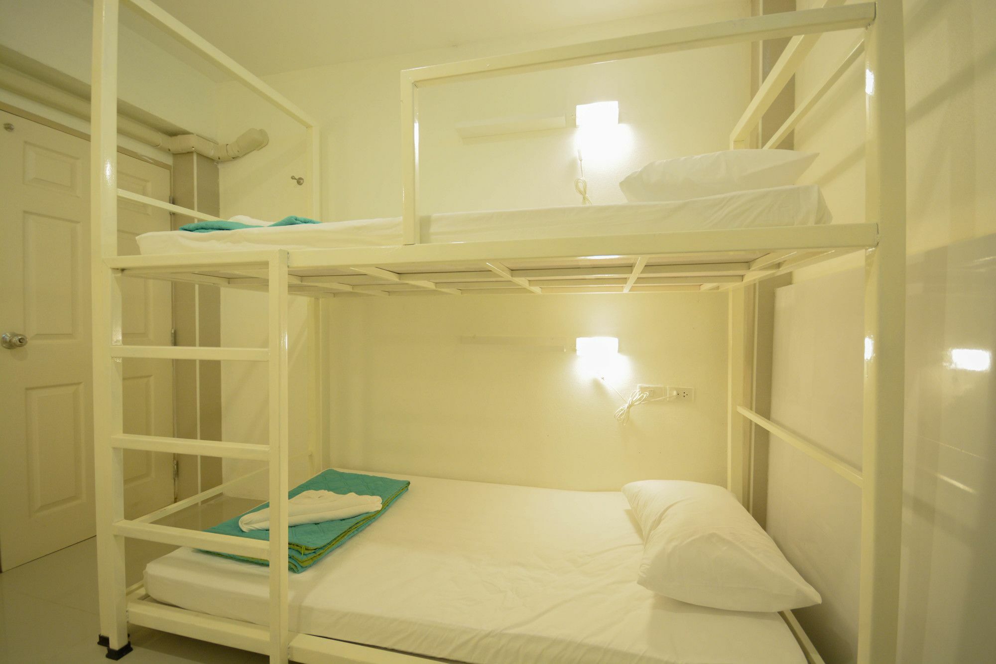 Irest Seafront Hostel