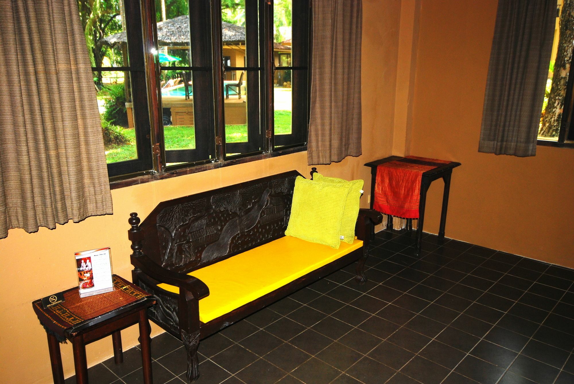 Resort Melina Front Tha Lane Bay