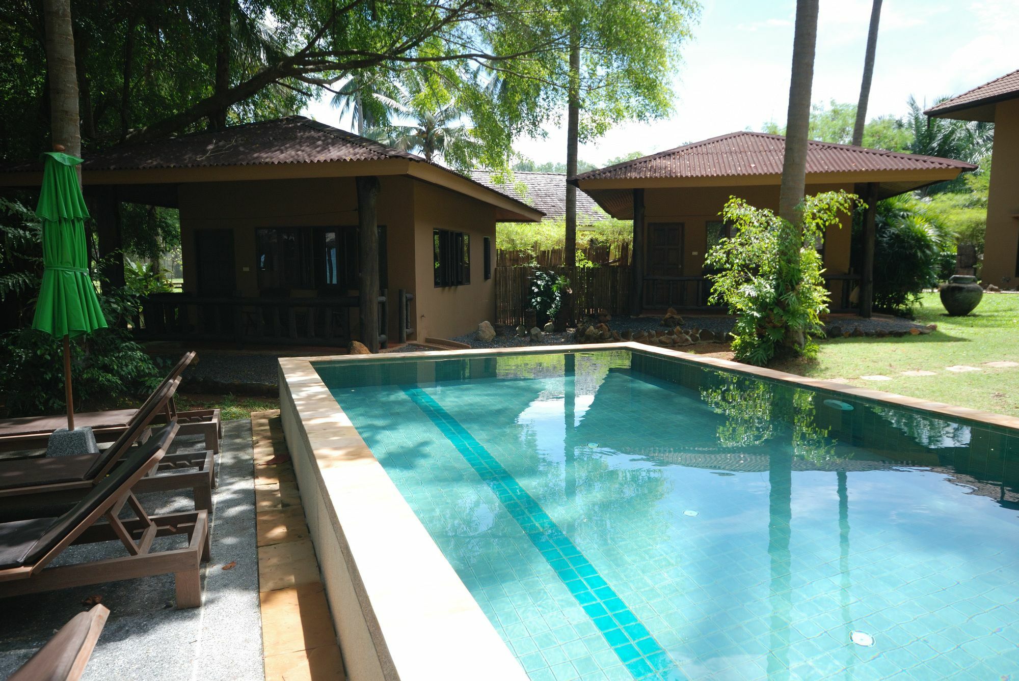 Resort Melina Front