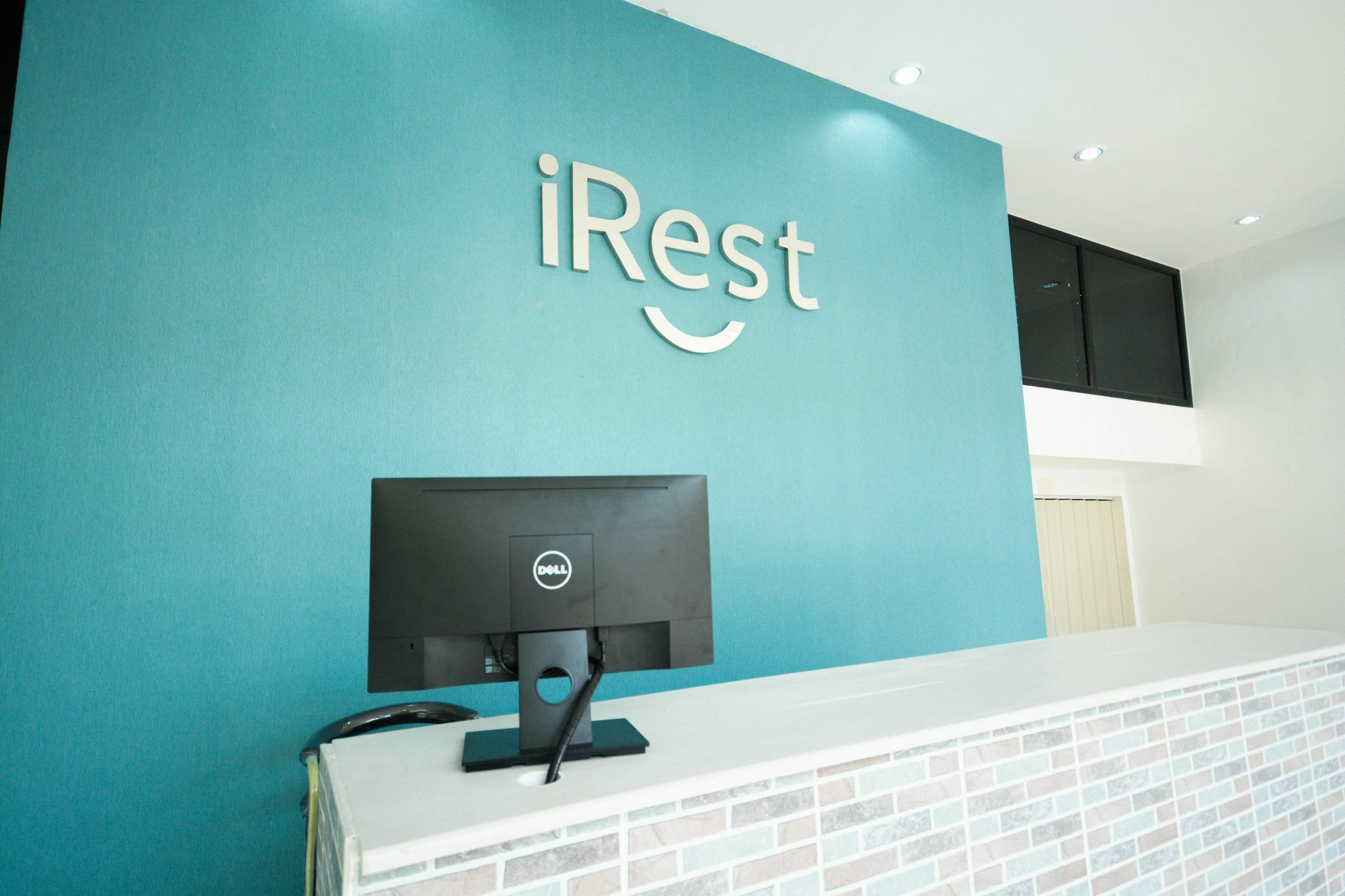 Irest Seafront Hostel Ao Nang