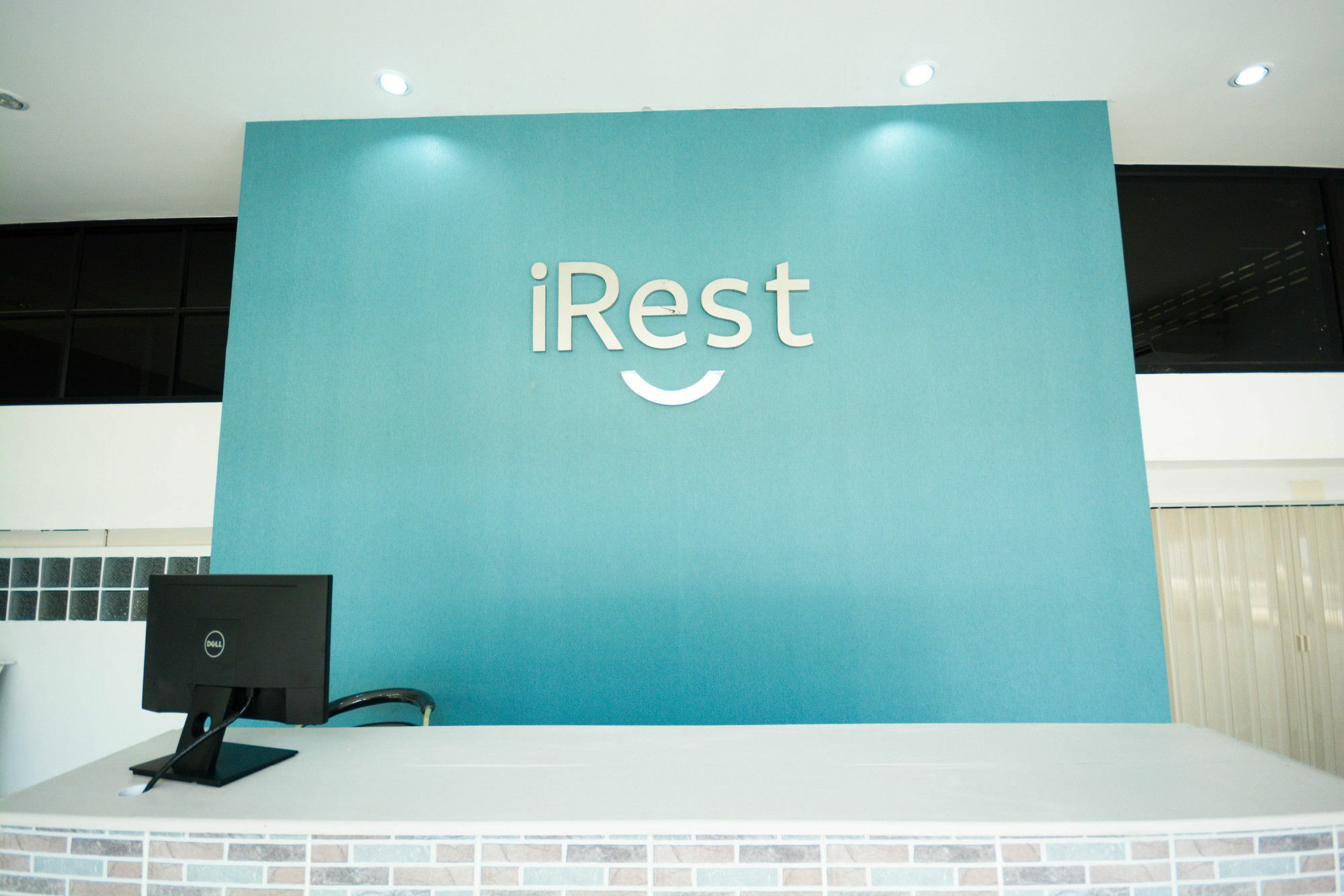 Hostel Irest Seafront *
