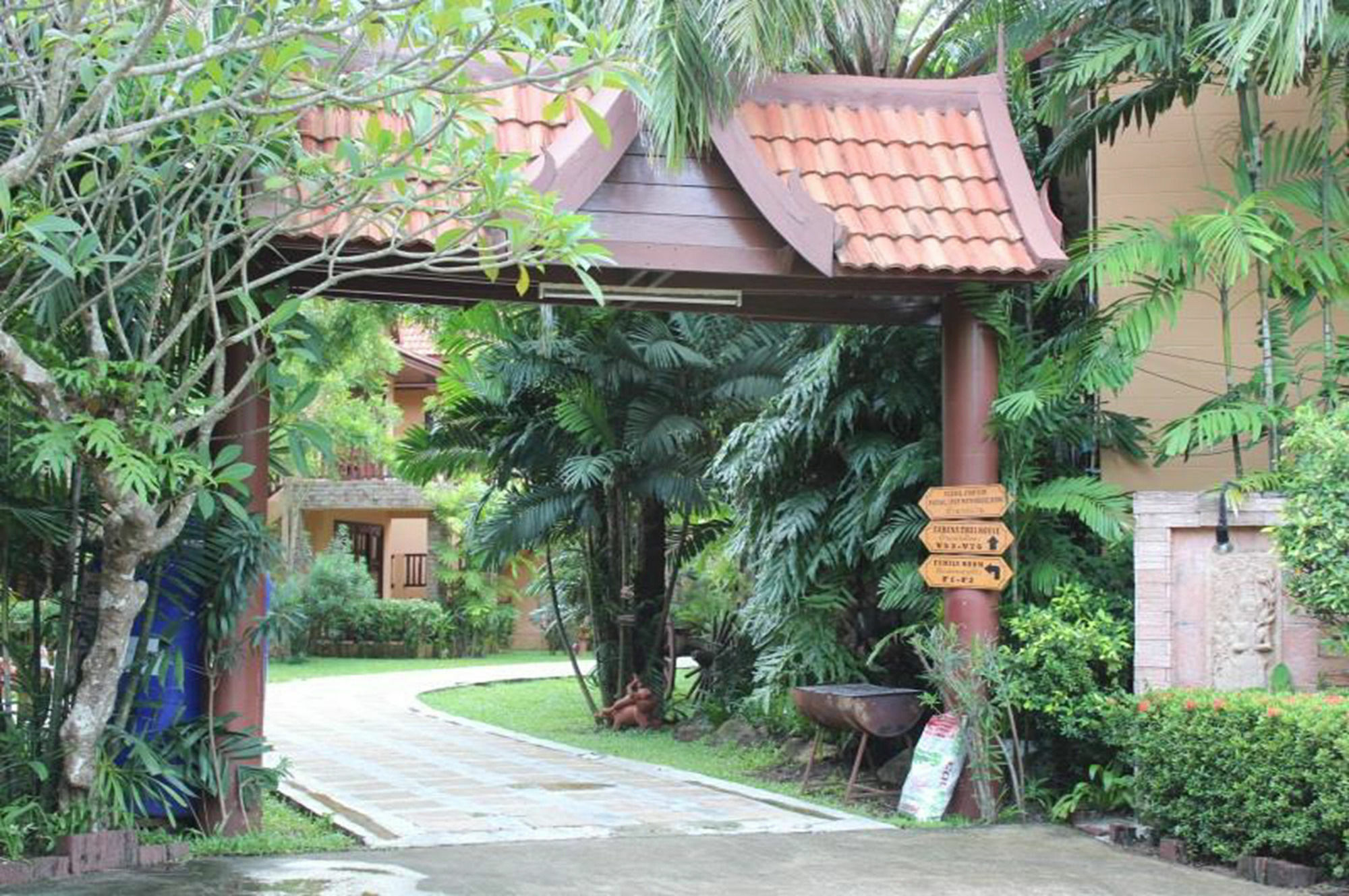 Koh Chang Grand Cabana