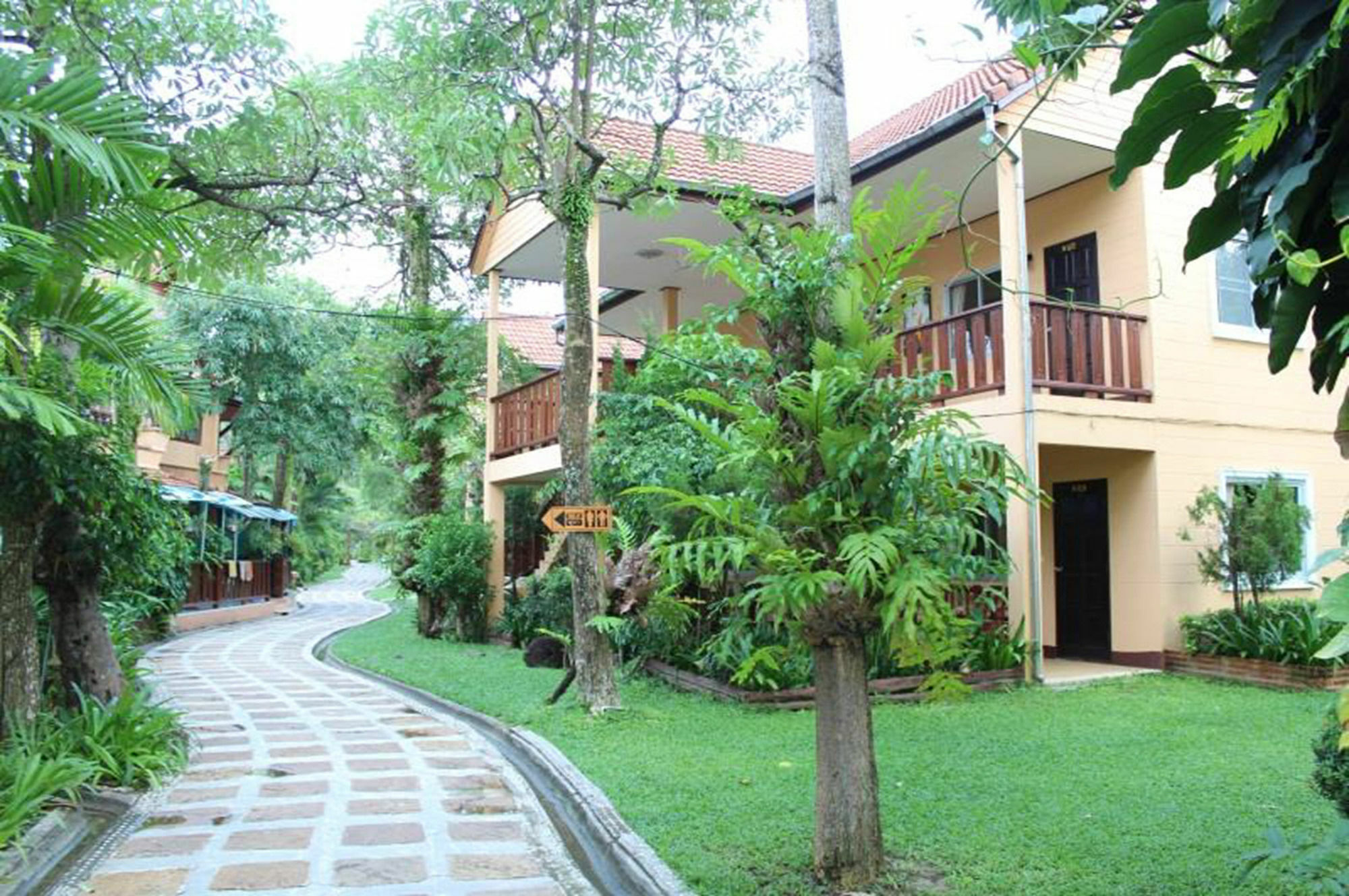 Hotel Koh Chang Grand Cabana