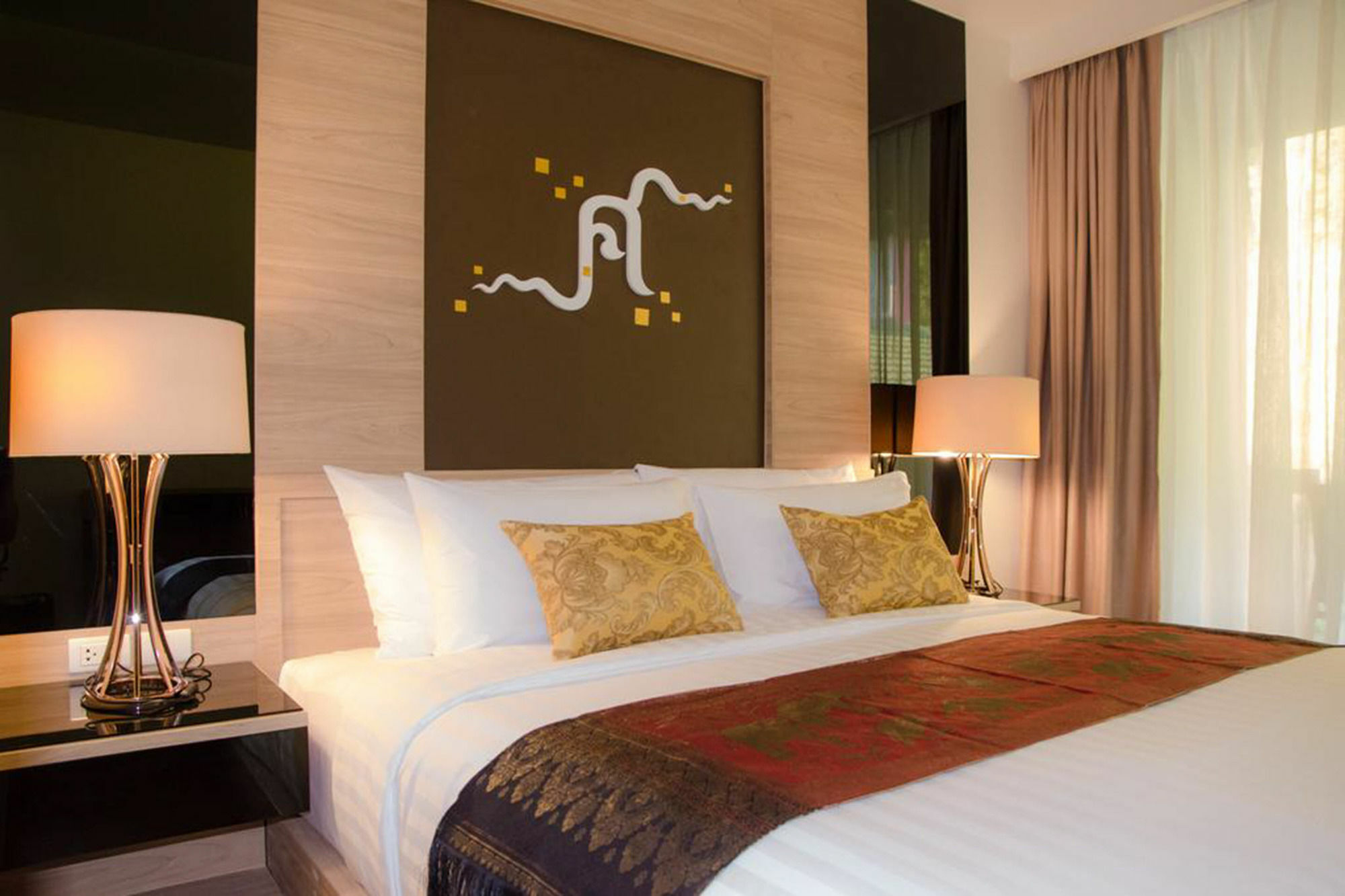 The Erawan -sha Extra 4*