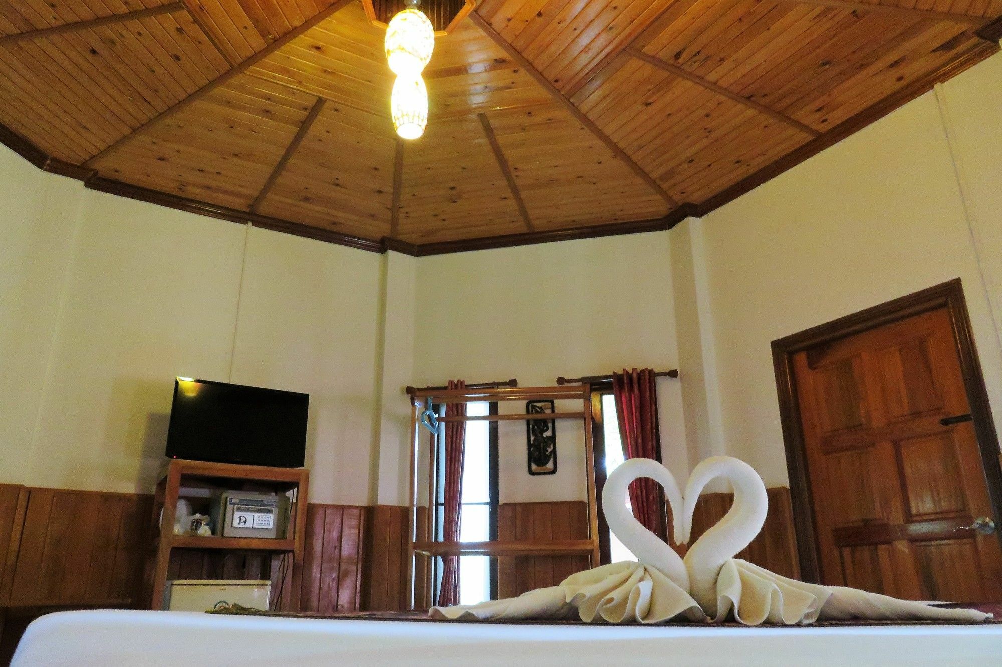 Macura Resort 3*