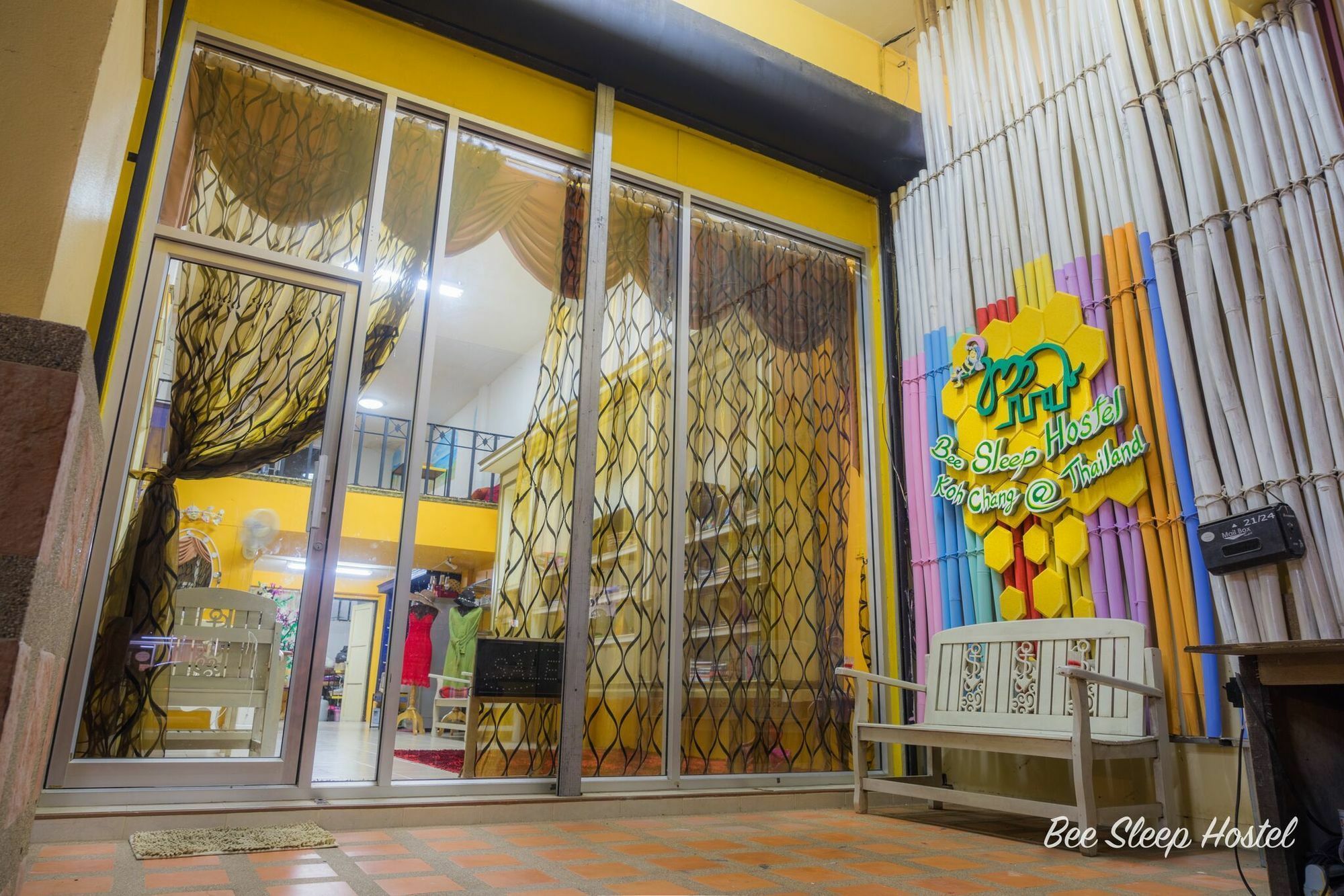 Hostel Bee Sleep Koh Chang Klong Prao Beach