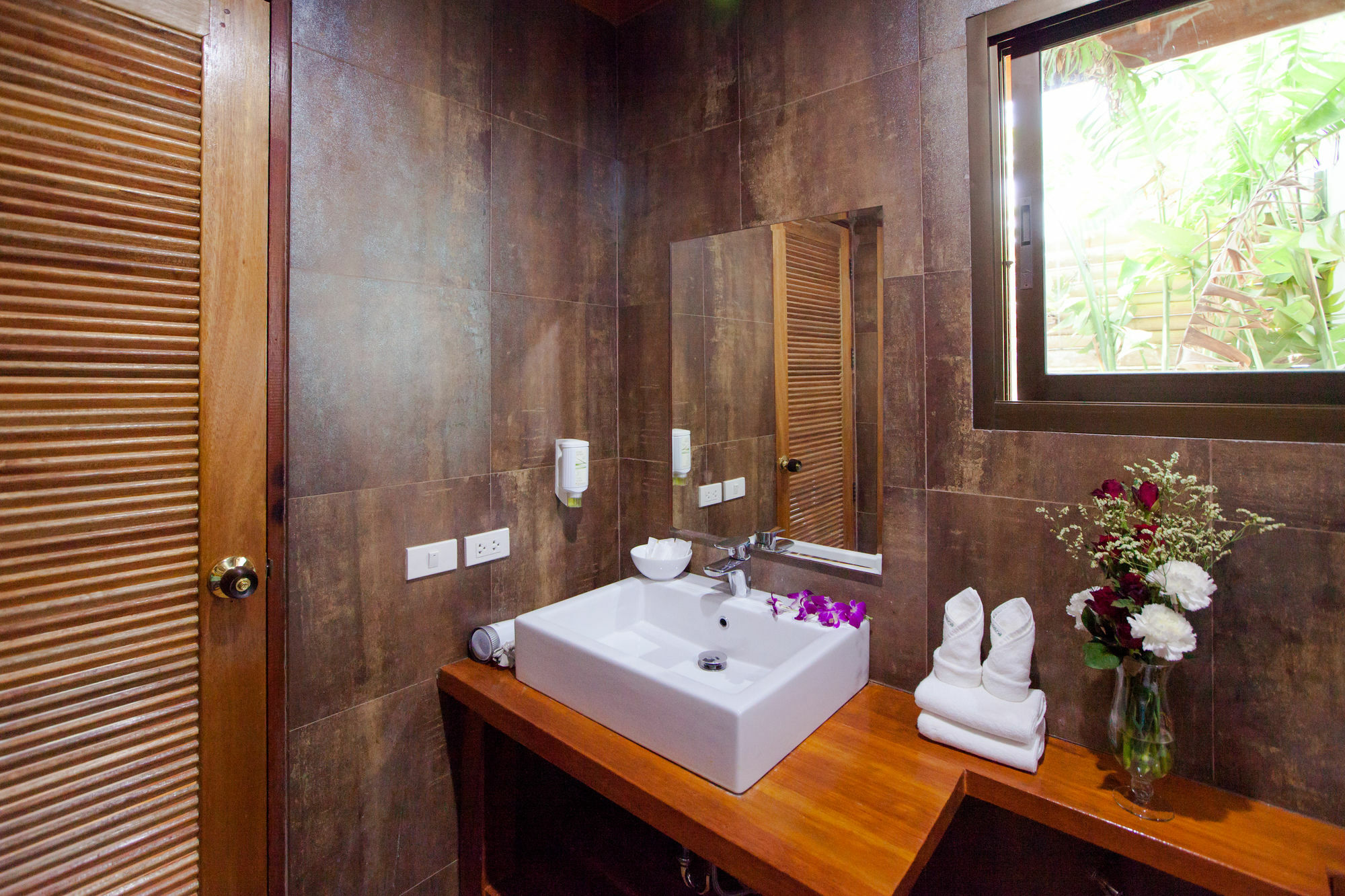 Baan Rengron Villa