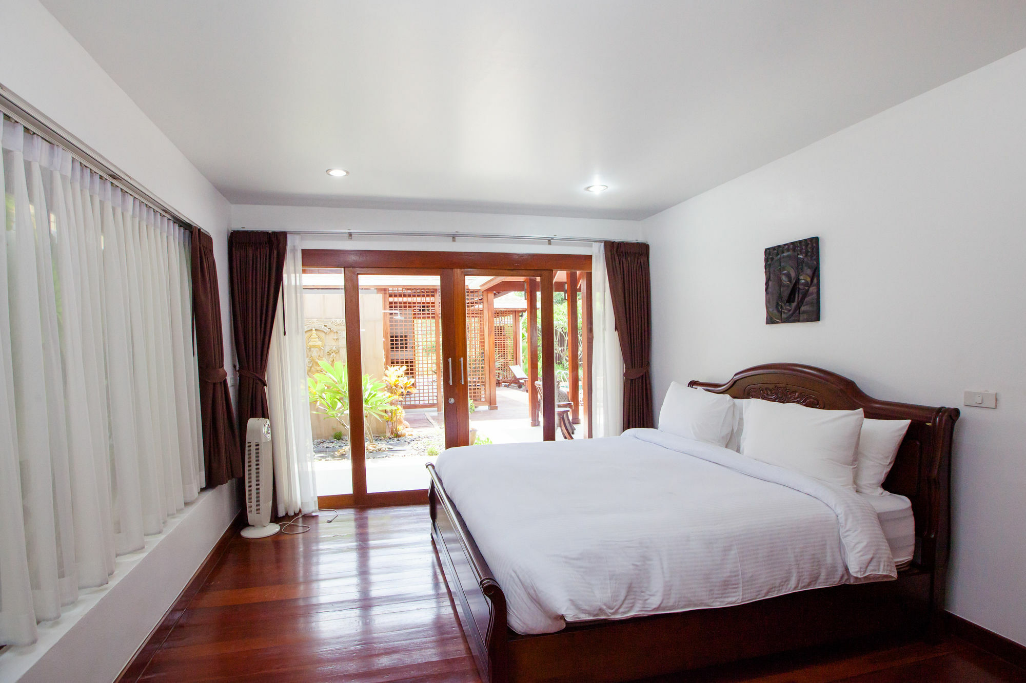 Baan Rengron Villa
