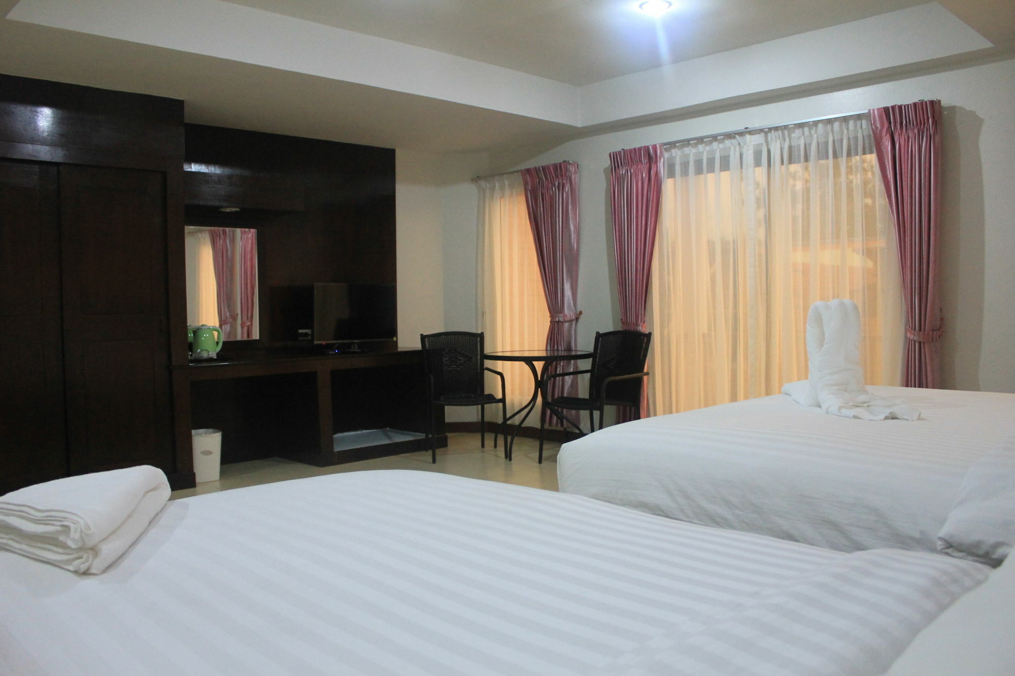 Zabava - Aonang Guest house
